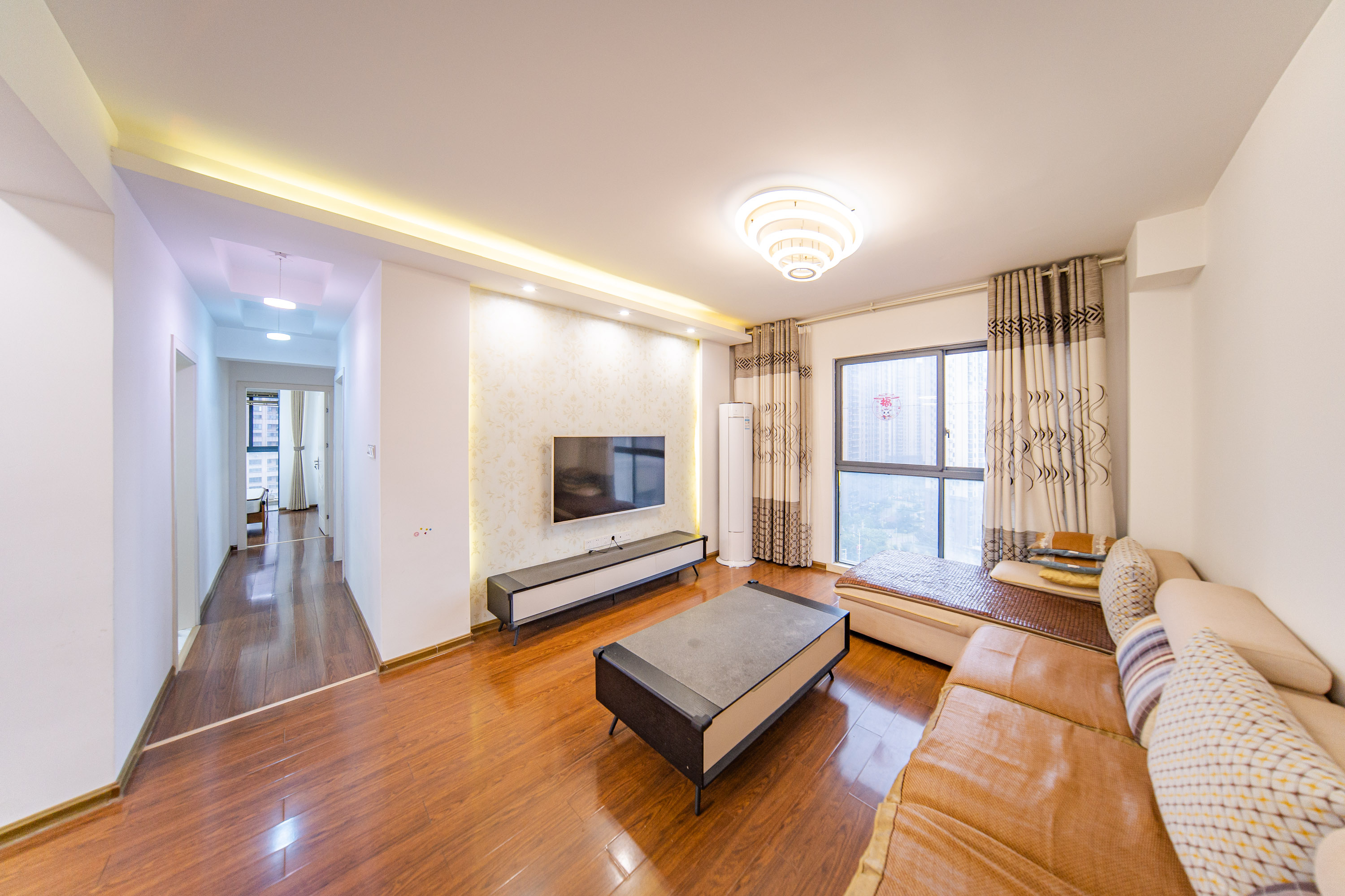 邦盛水岸御园  3室2厅1卫    93.0万客厅