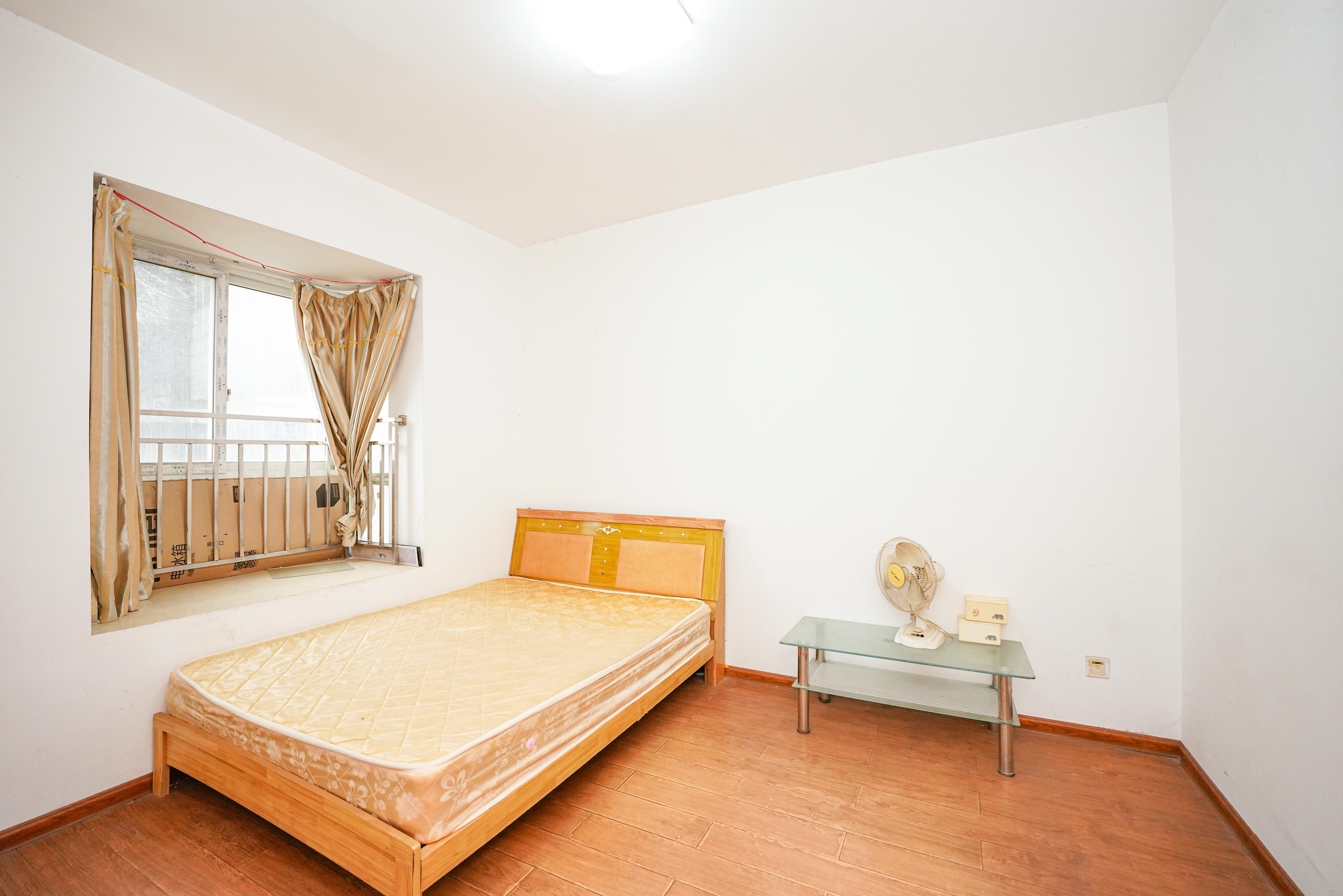 中悦领秀金都 2室2厅1卫 36.0万 中悦领秀金都 2室2厅1卫 36.0万卧室