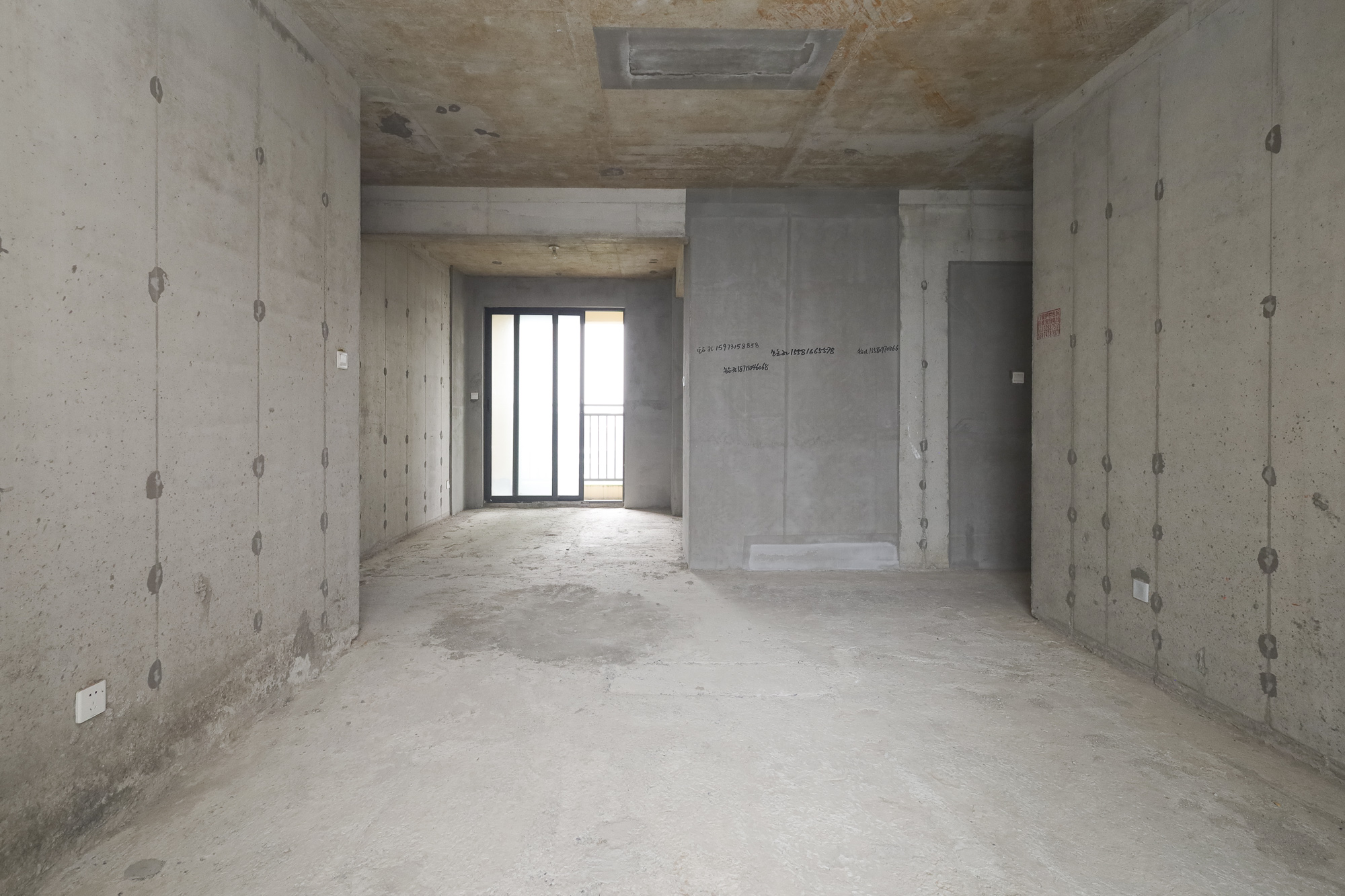 堤亚纳湾(深业沙河城) 3室2厅2卫 80.0万 堤亚纳湾(深业沙河城) 3室2厅2卫 80.0万客厅