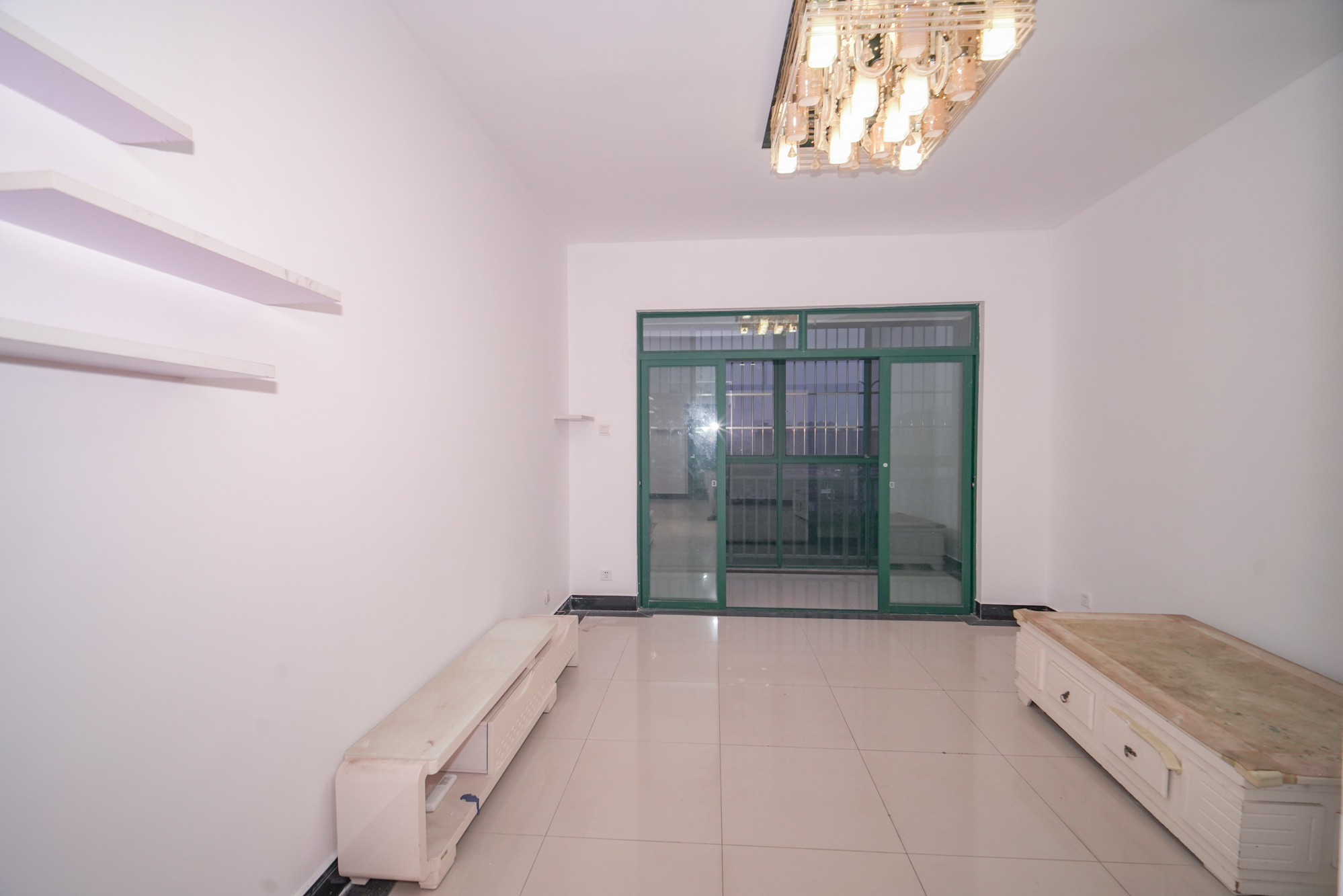 百合湖滨花园  2室2厅1卫    36.8万 百合湖滨花园  2室2厅1卫    36.8万客厅