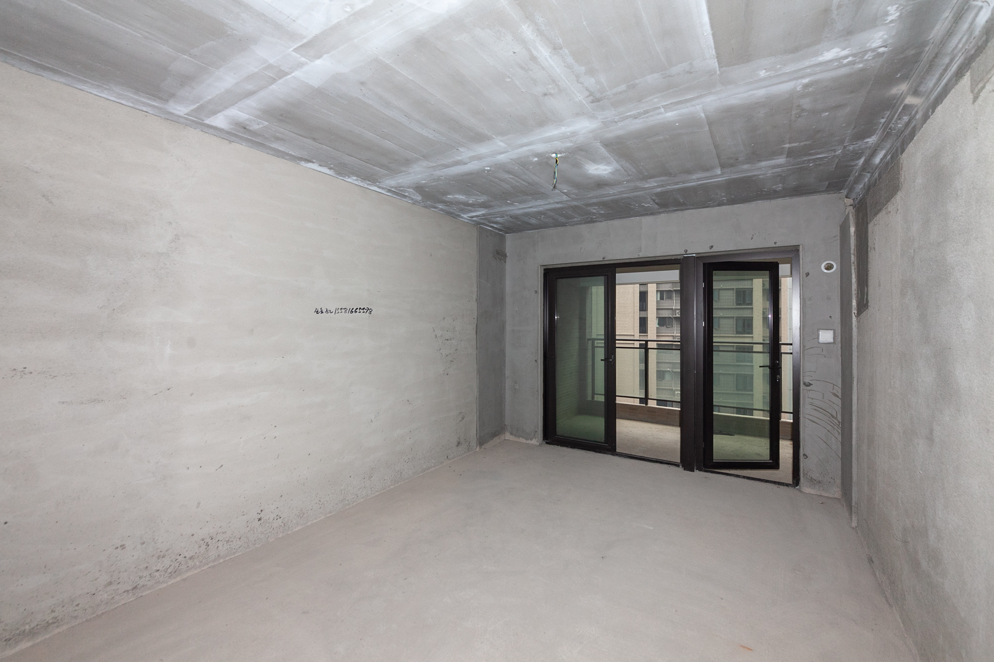 时代倾城五期  2室2厅1卫    63.0万 时代倾城五期  2室2厅1卫    63.0万客厅