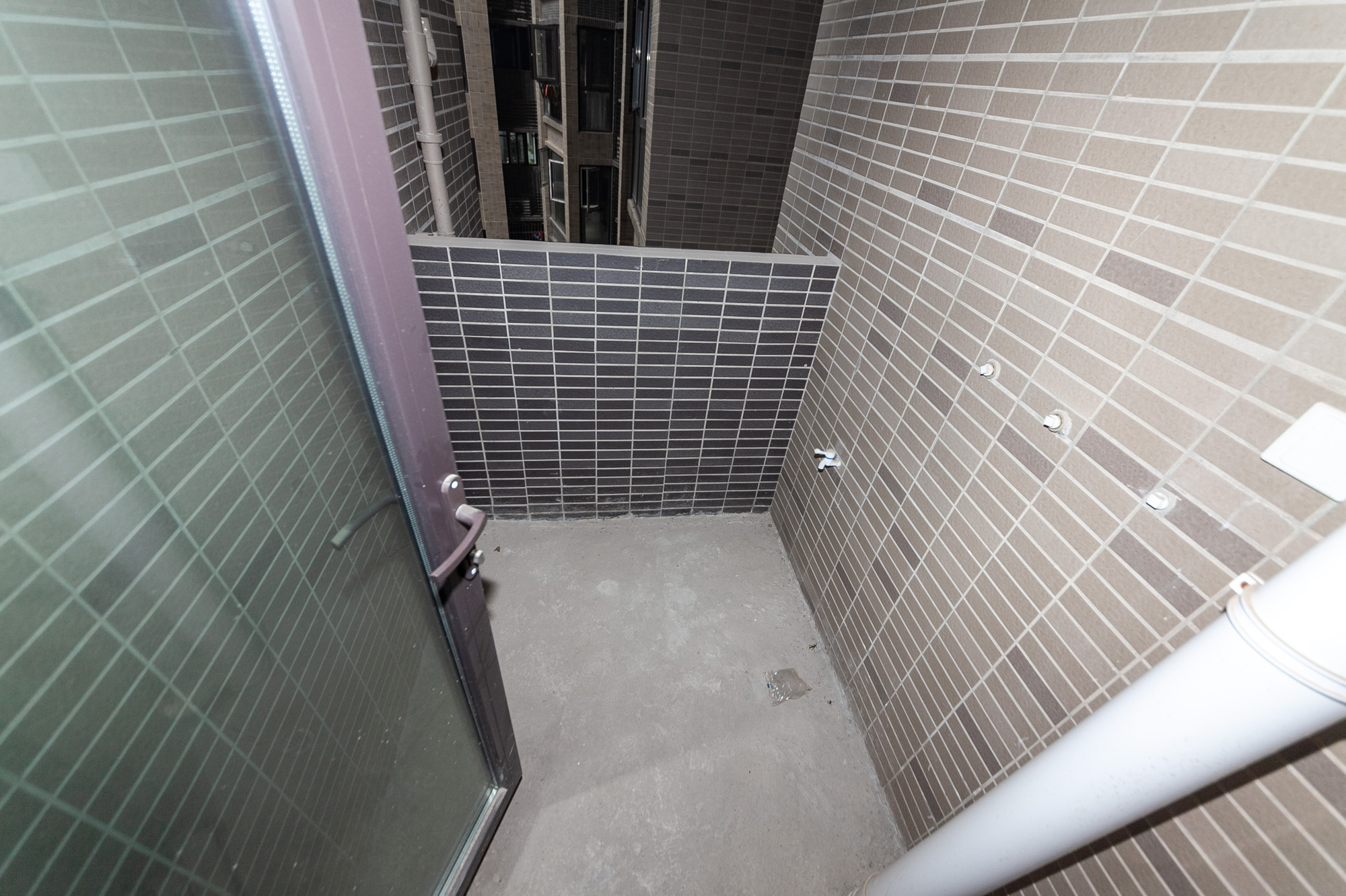 时代倾城五期  2室2厅1卫    63.0万 时代倾城五期  2室2厅1卫    63.0万阳台