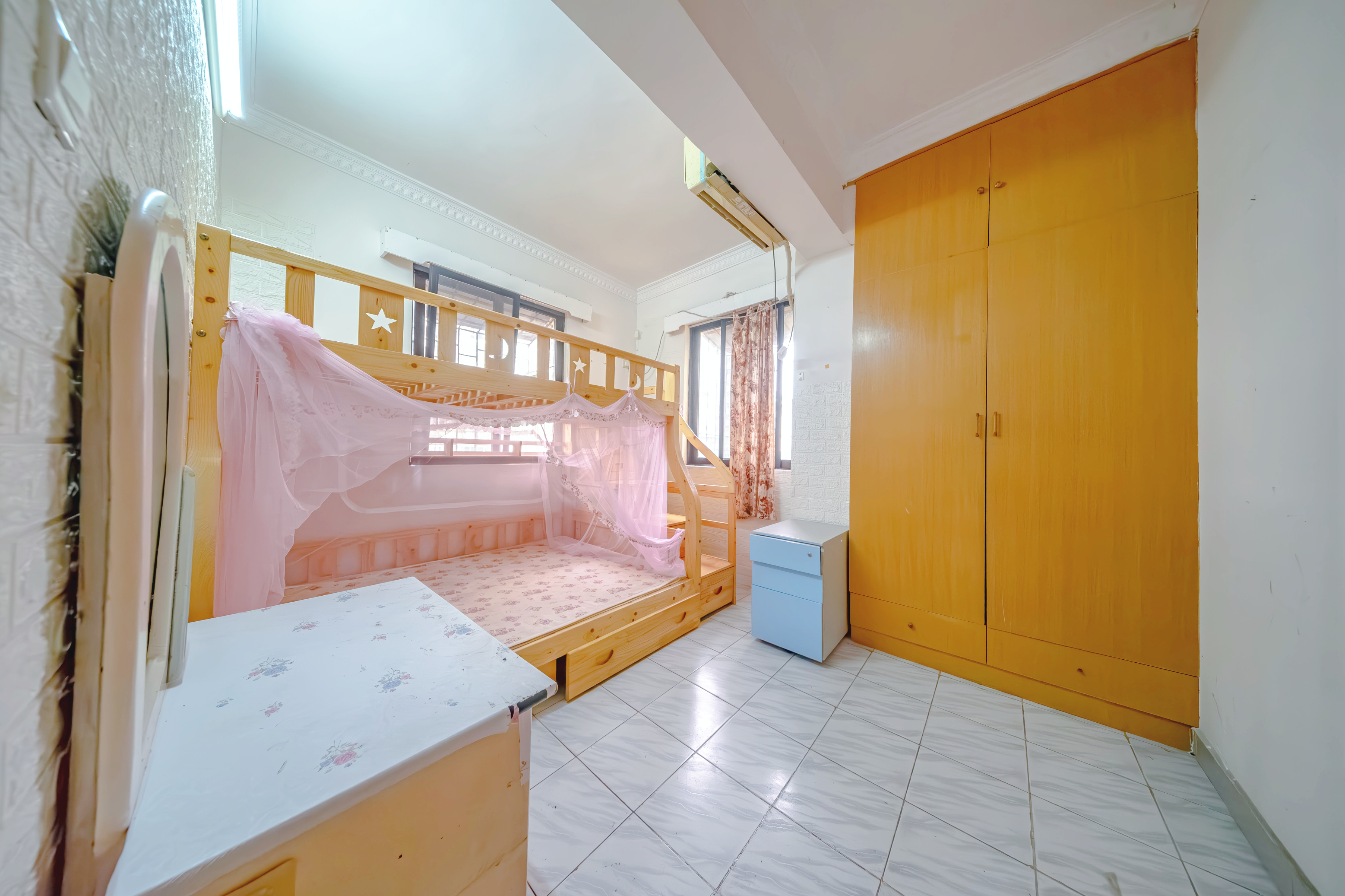 富南公寓 2室2厅1卫 90.0万 富南公寓 2室2厅1卫 90.0万卧室