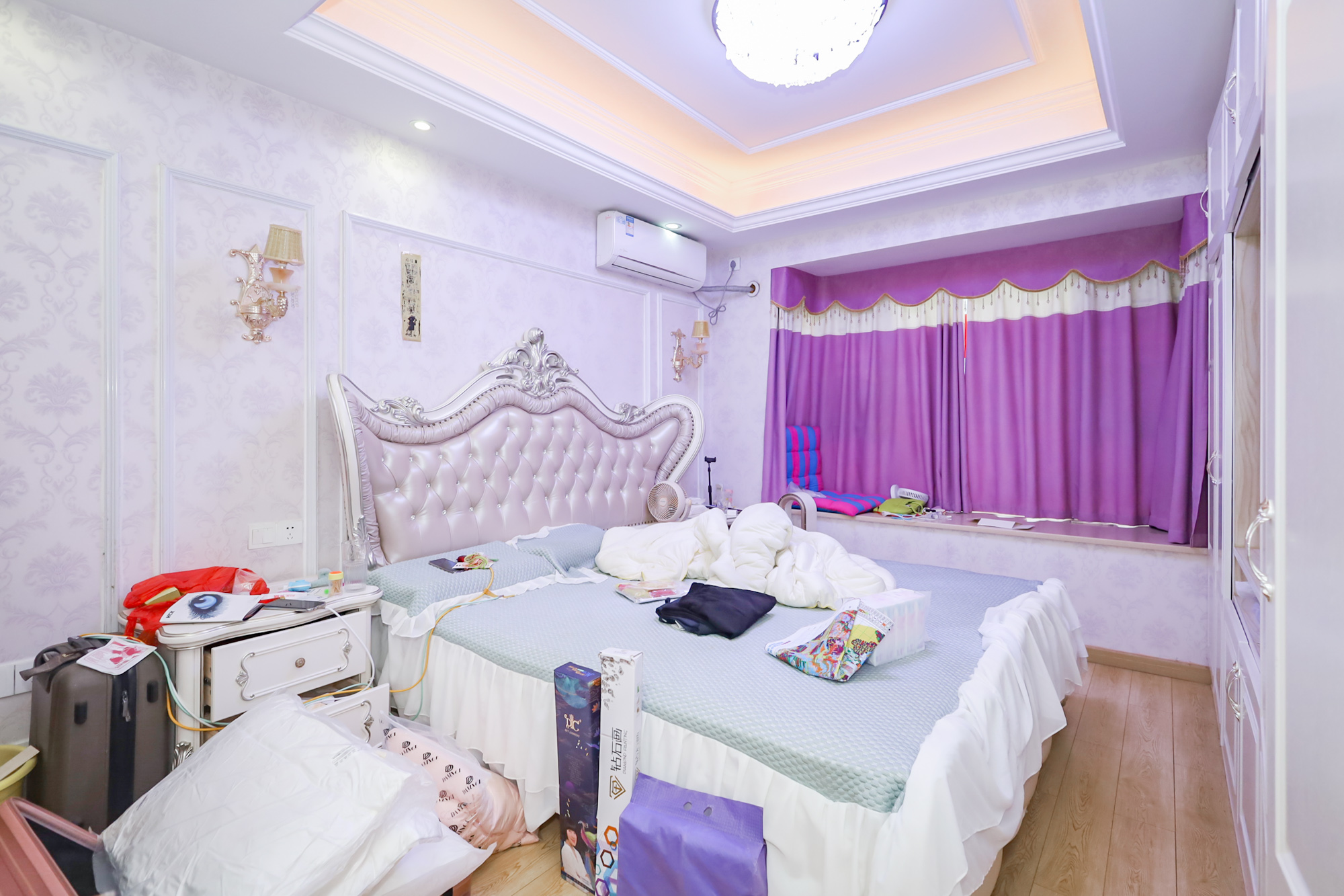 钰龙天下二期(钰龙佳园) 5室2厅2卫 291.0万 钰龙天下二期(钰龙佳园) 5室2厅2卫 291.0万卧室