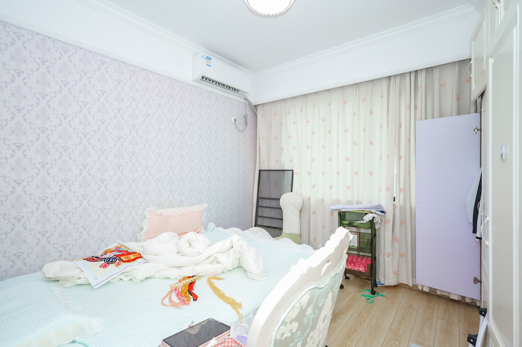 钰龙天下二期(钰龙佳园) 5室2厅2卫 291.0万 钰龙天下二期(钰龙佳园) 5室2厅2卫 291.0万卧室