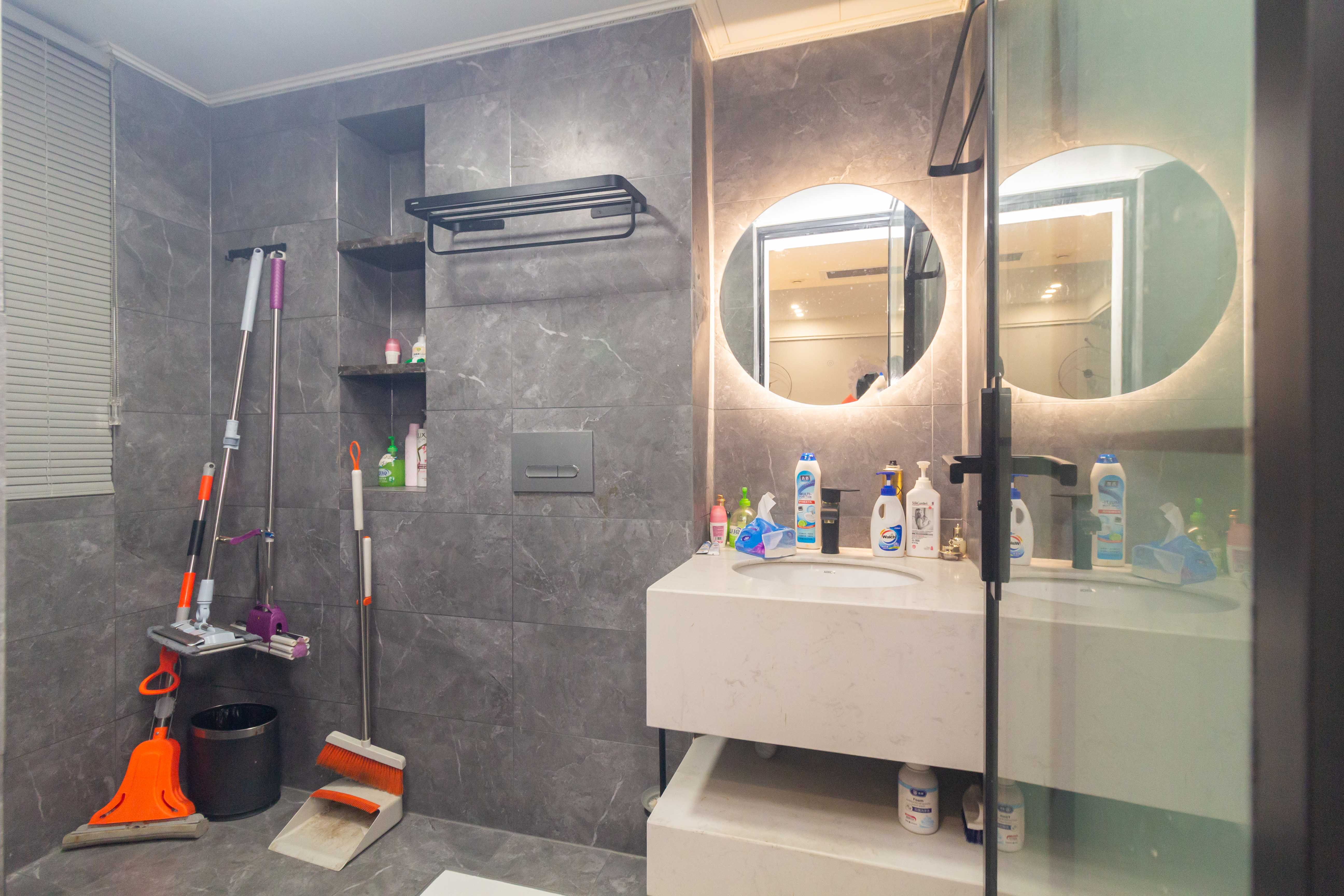 龙湖碧桂园天宸原著  4室2厅3卫    169.8万 龙湖碧桂园天宸原著  4室2厅3卫    169.8万卫生间