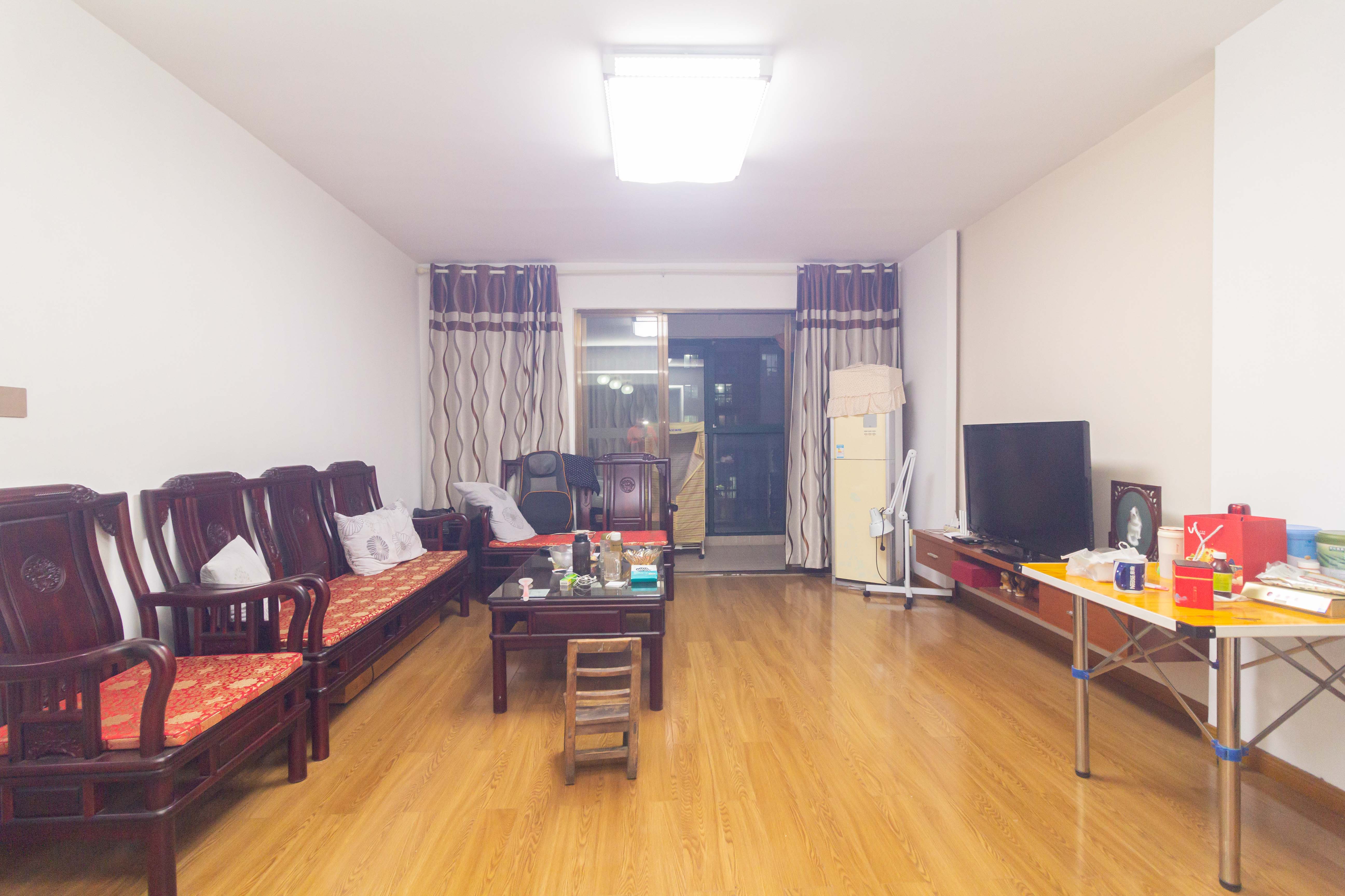 才子佳郡  3室2厅1卫   111.80万