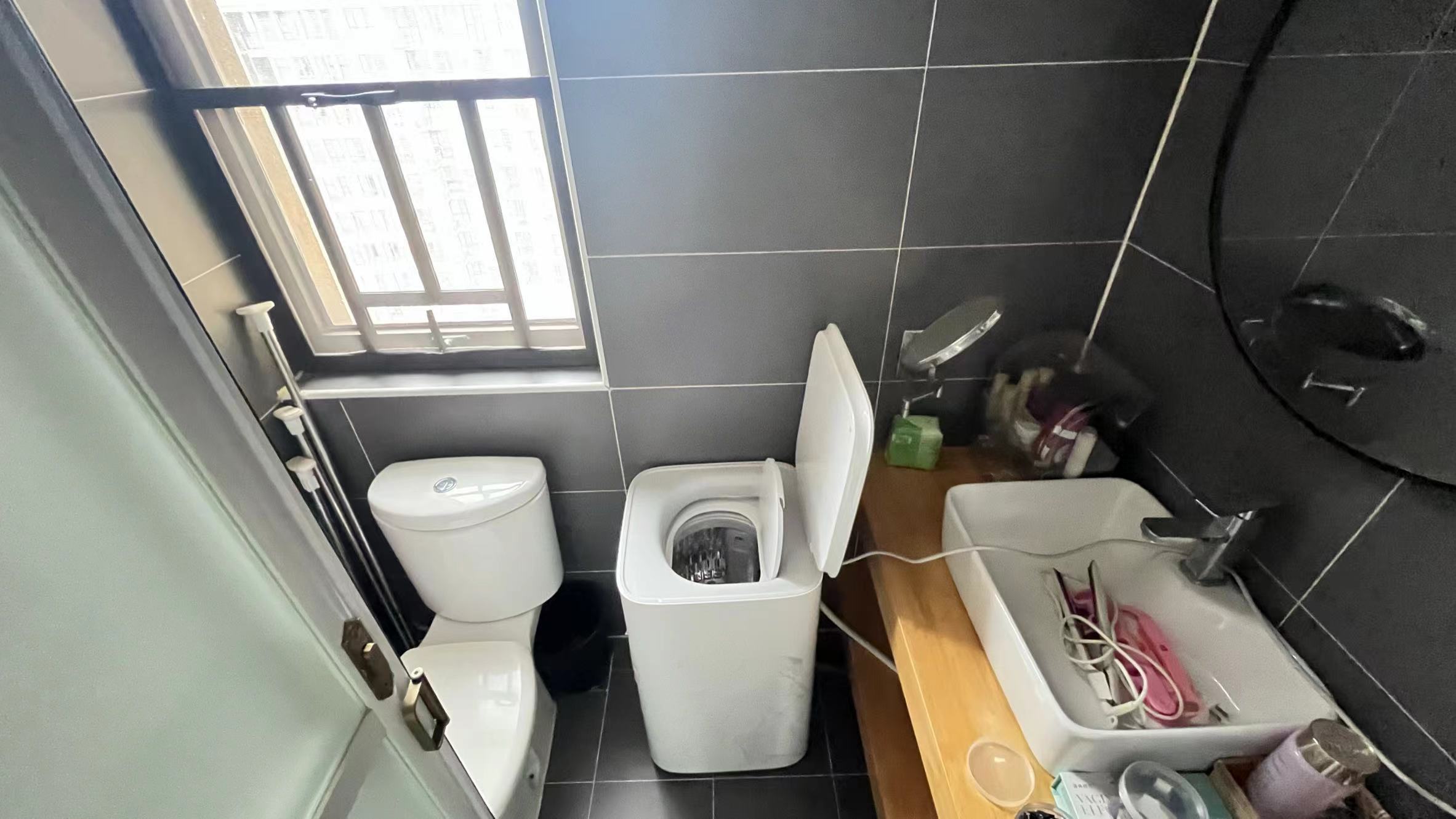 中建信和城  3室2厅2卫   156.00万卫生间