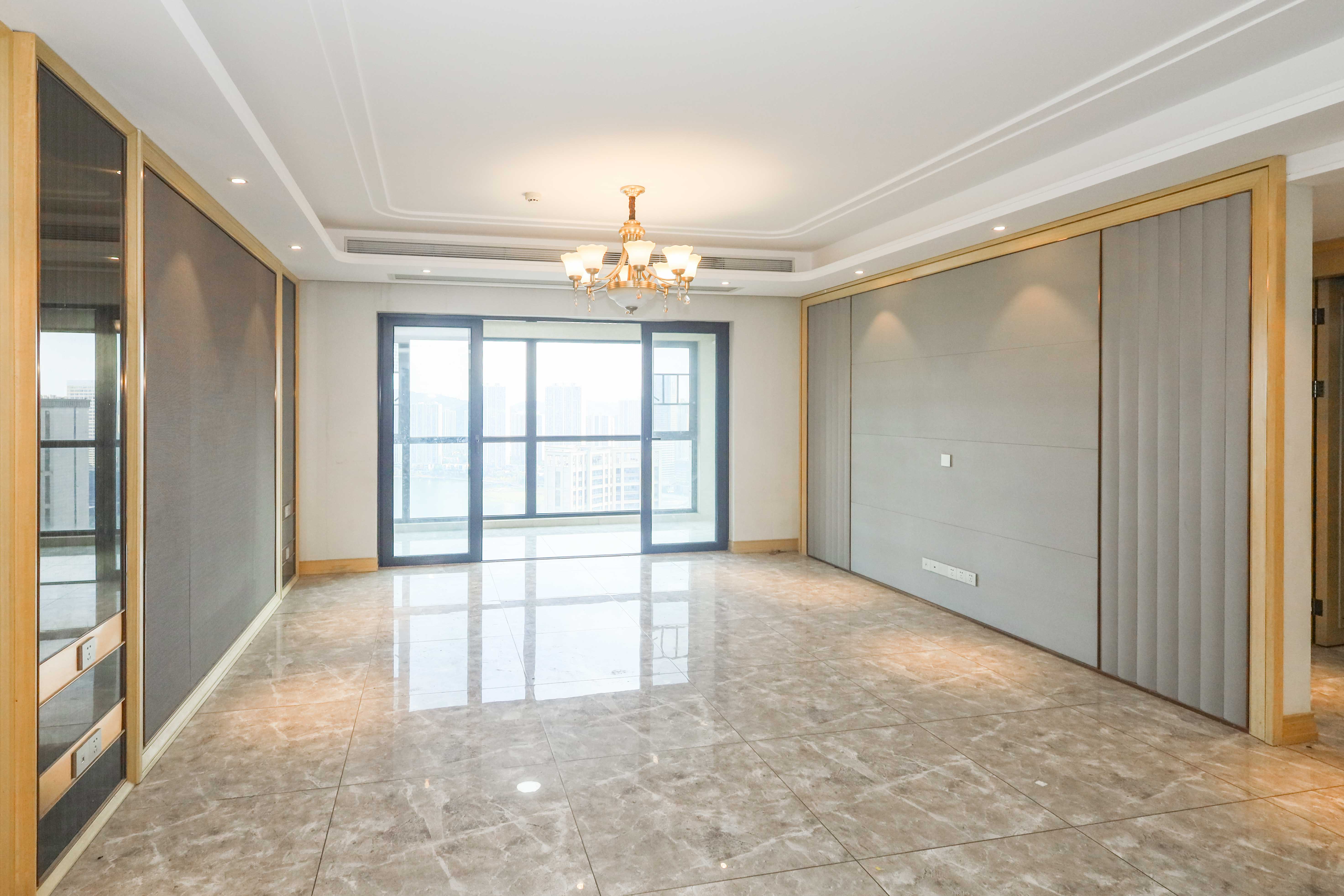 晟通牡丹舸  3室2厅2卫    355.0万客厅