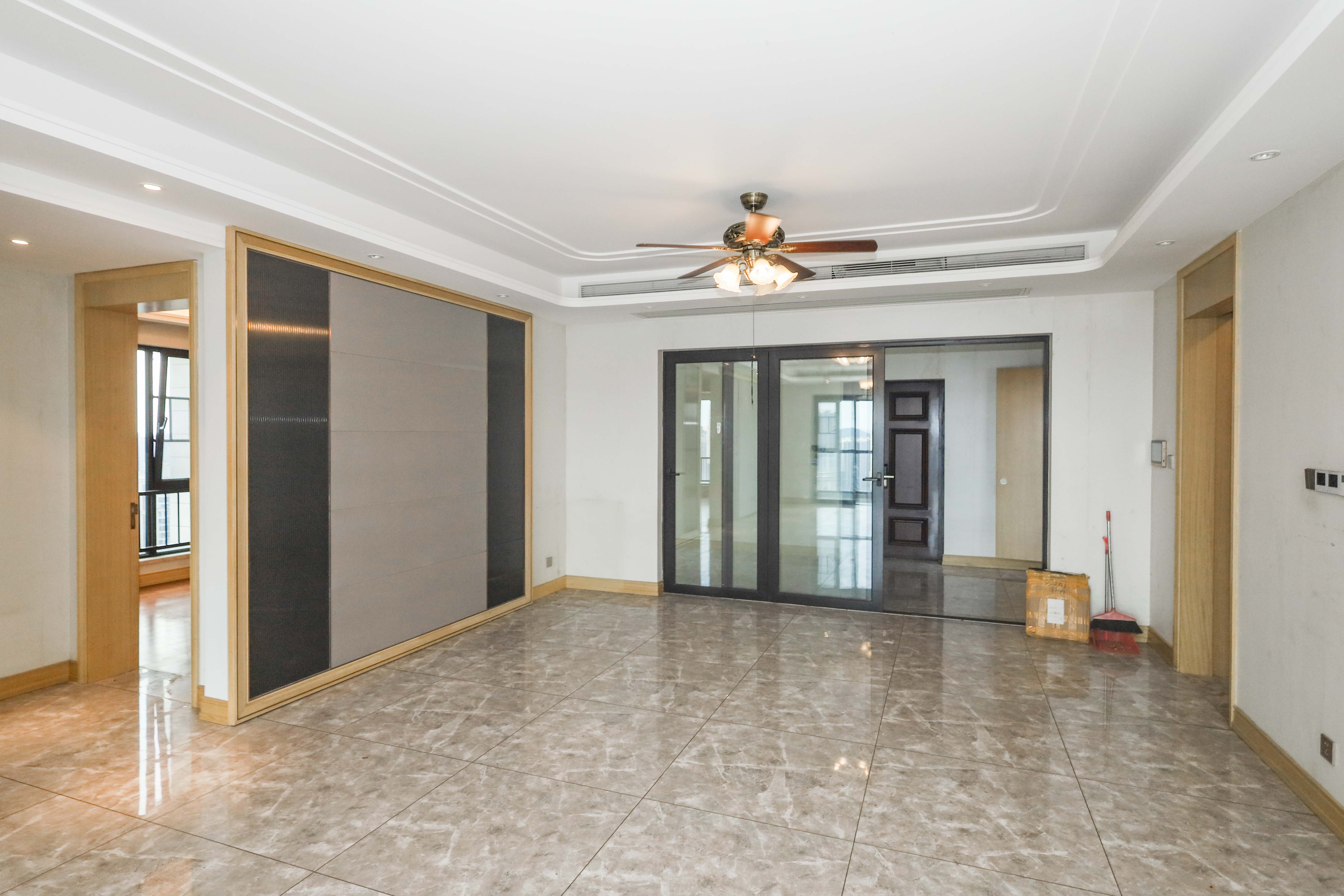 晟通牡丹舸  3室2厅2卫    355.0万其他