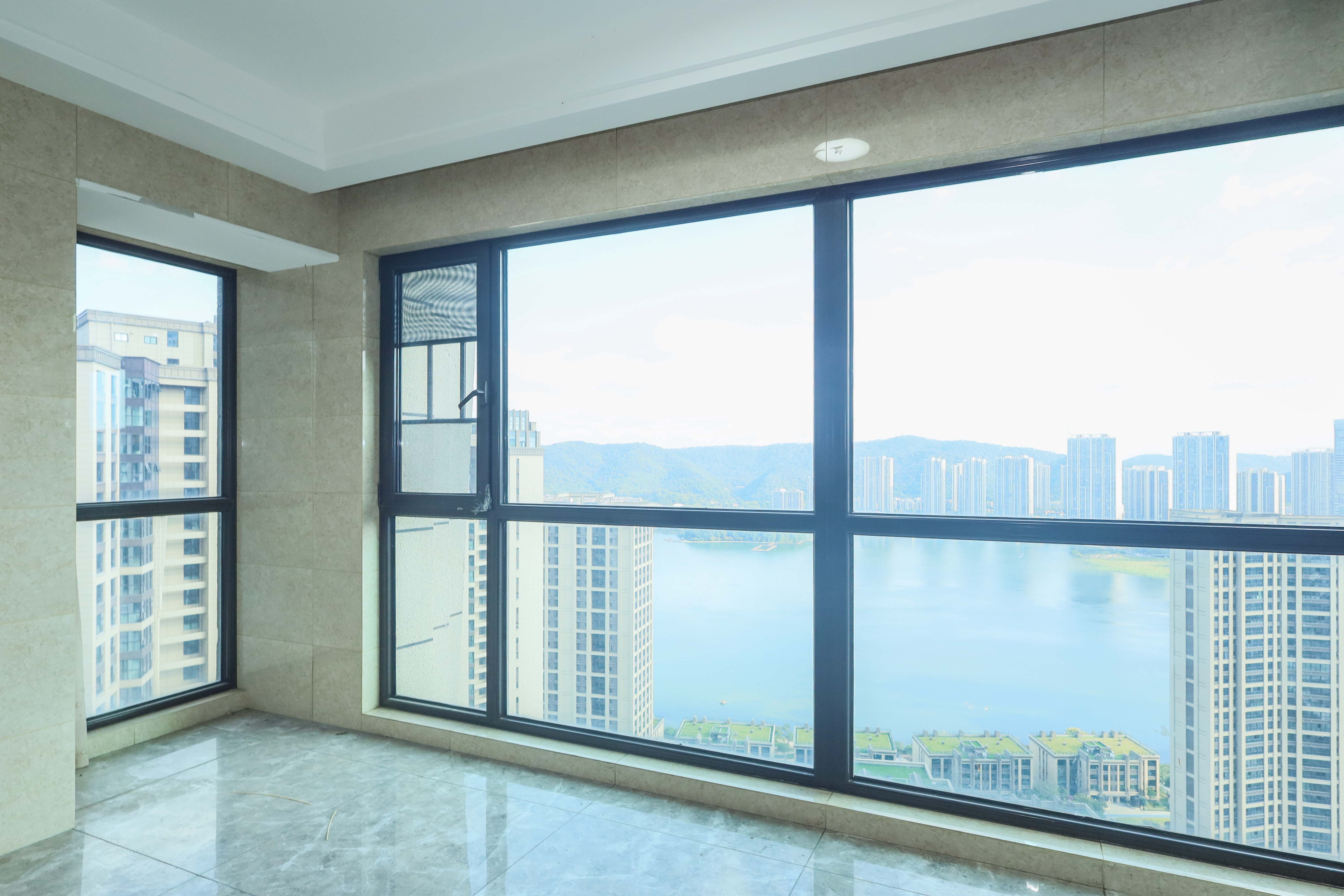 晟通牡丹舸  3室2厅2卫    355.0万阳台