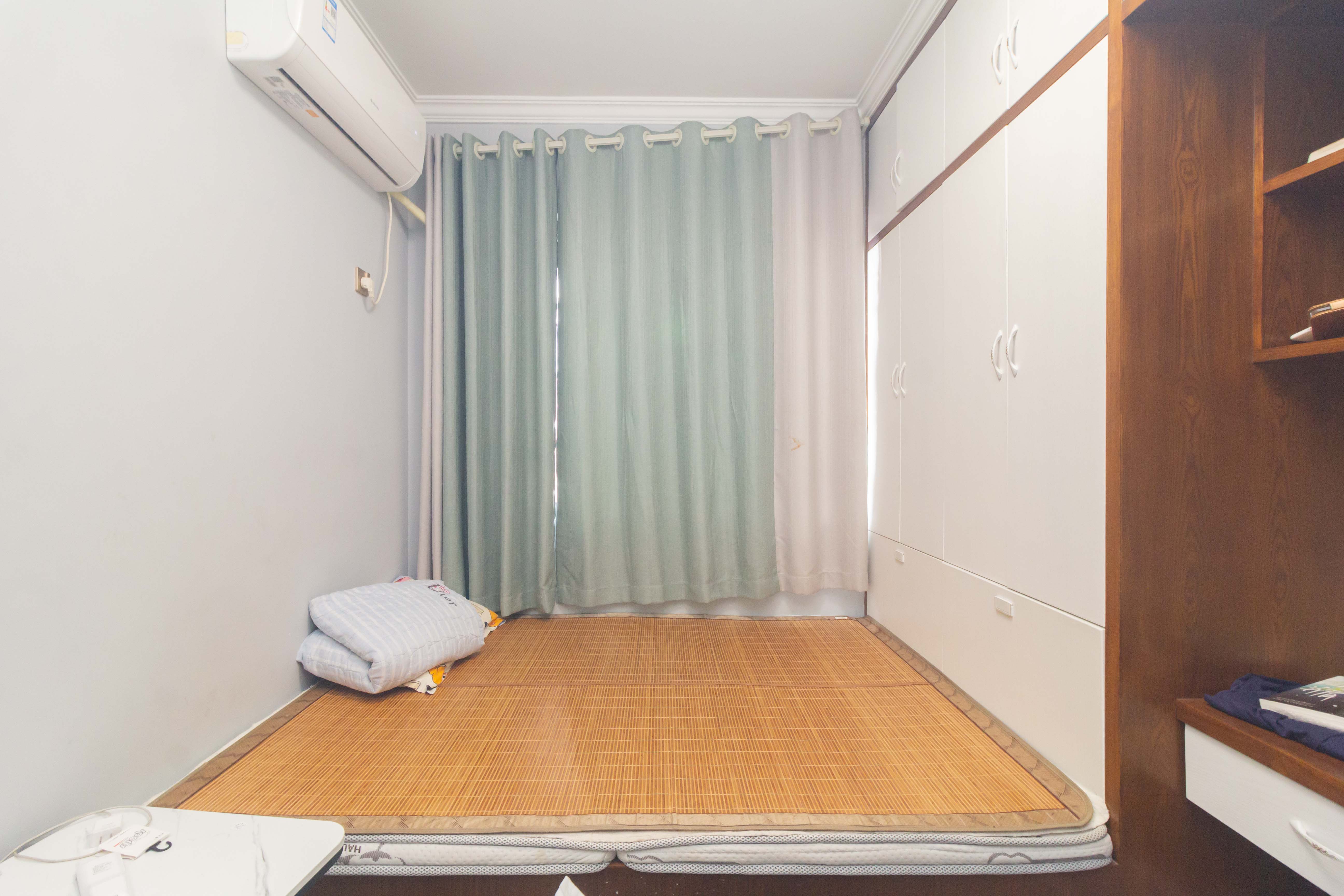 海德公园 3室2厅1卫 78.0万 海德公园 3室2厅1卫 78.0万卧室