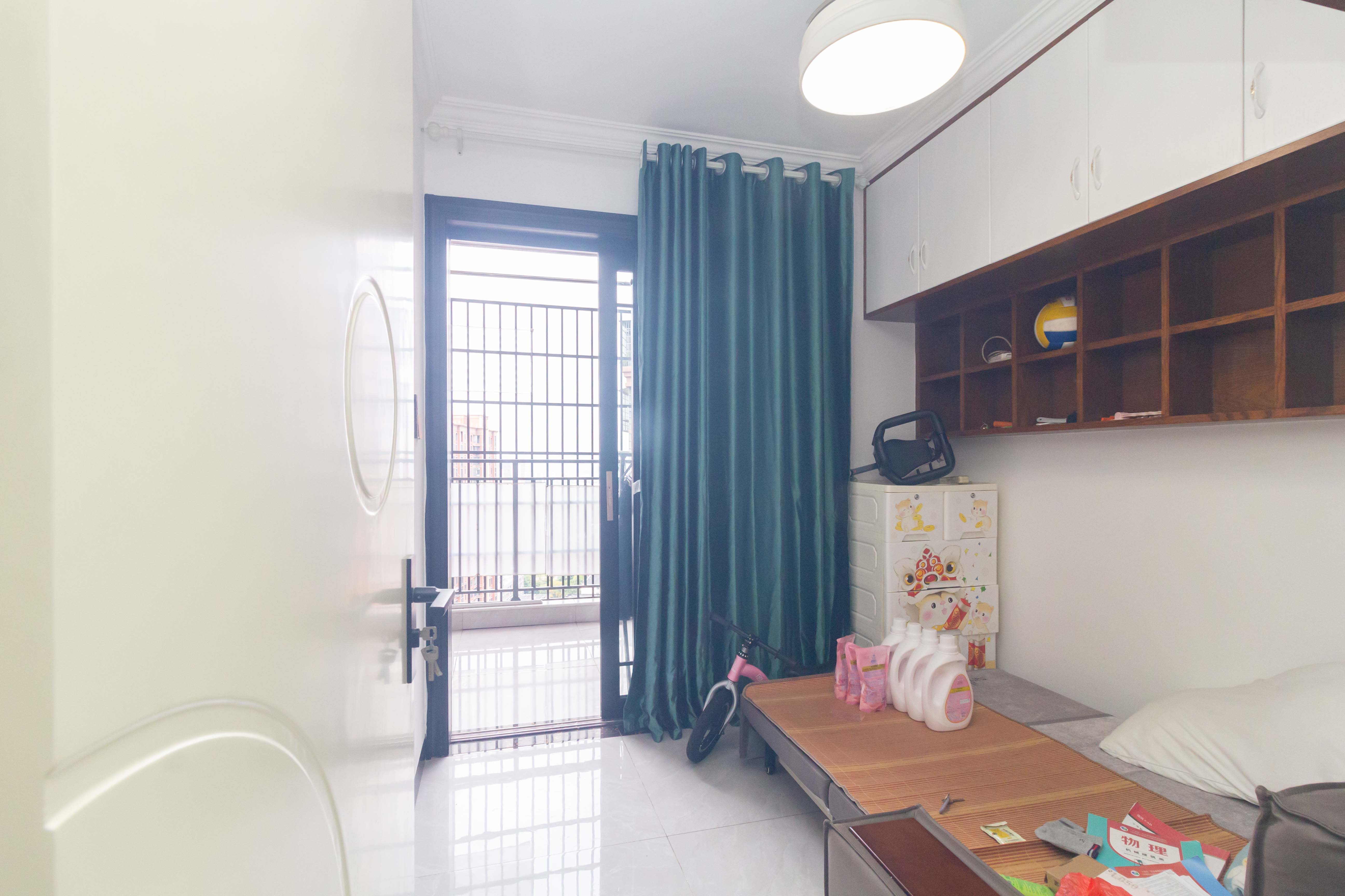 海德公园 3室2厅1卫 78.0万 海德公园 3室2厅1卫 78.0万卧室