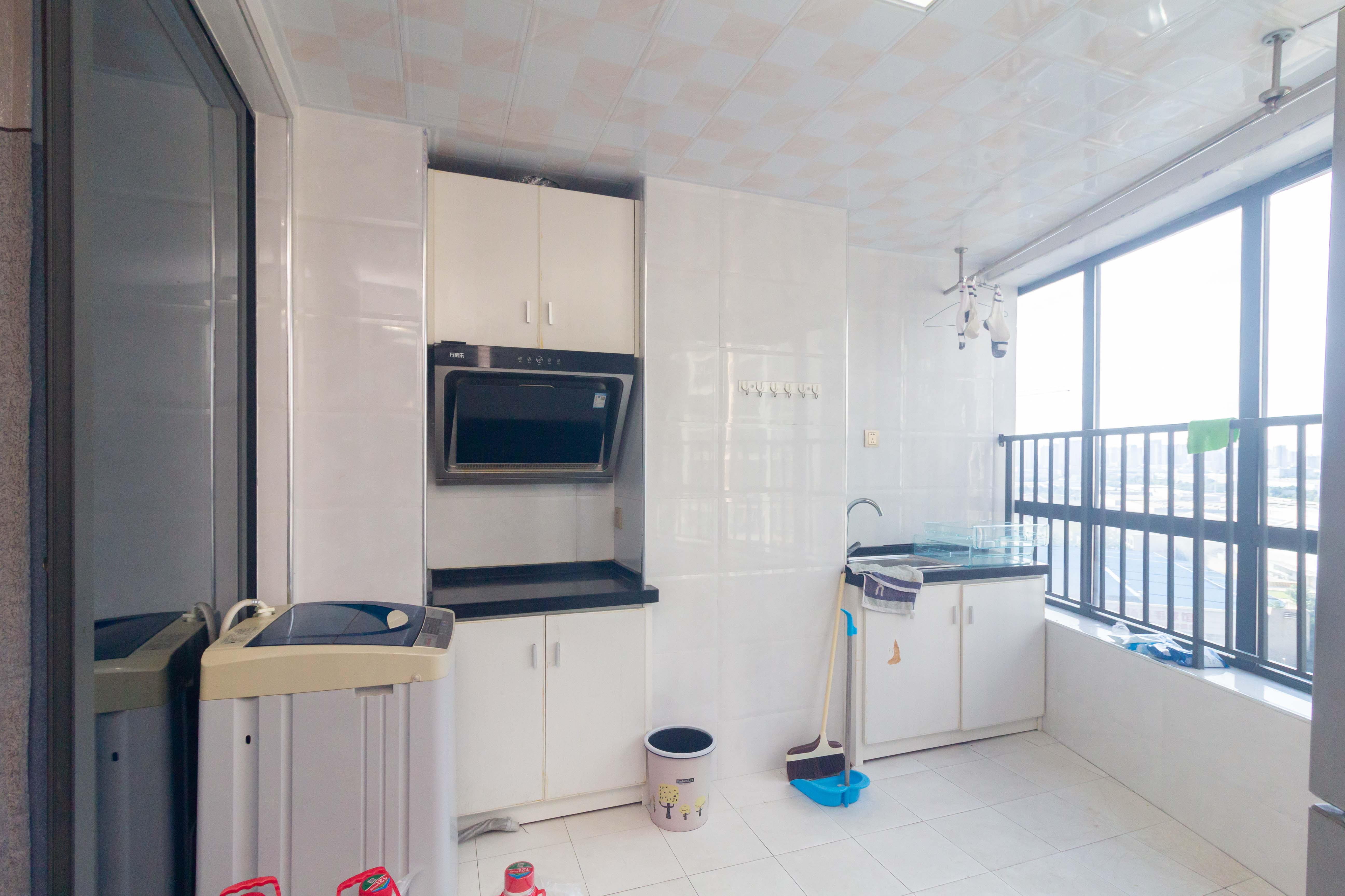 海德公园  1室1厅1卫    25.98万厨房