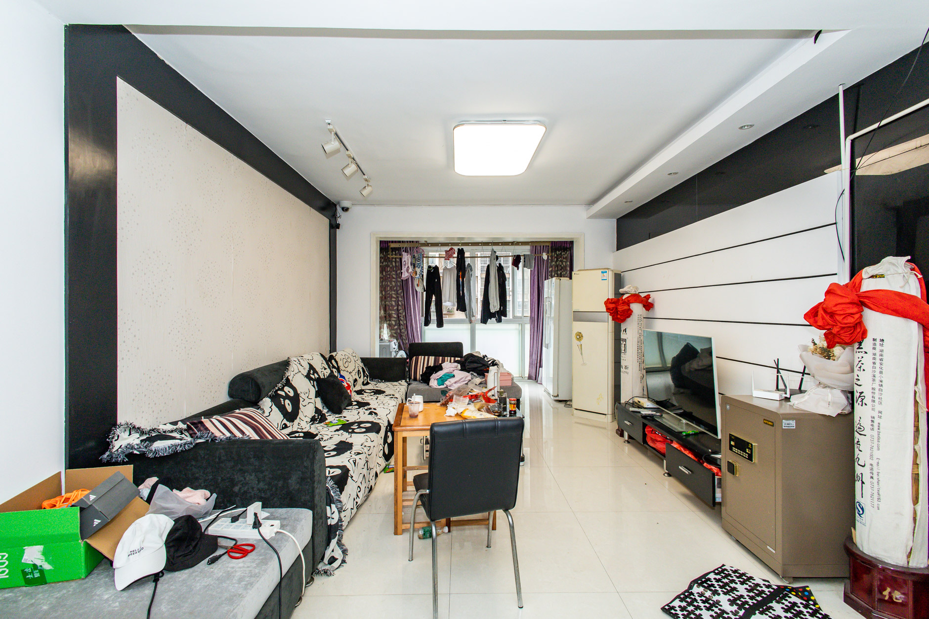 紫晶城 2室2厅1卫 60.0万 紫晶城 2室2厅1卫 60.0万客厅