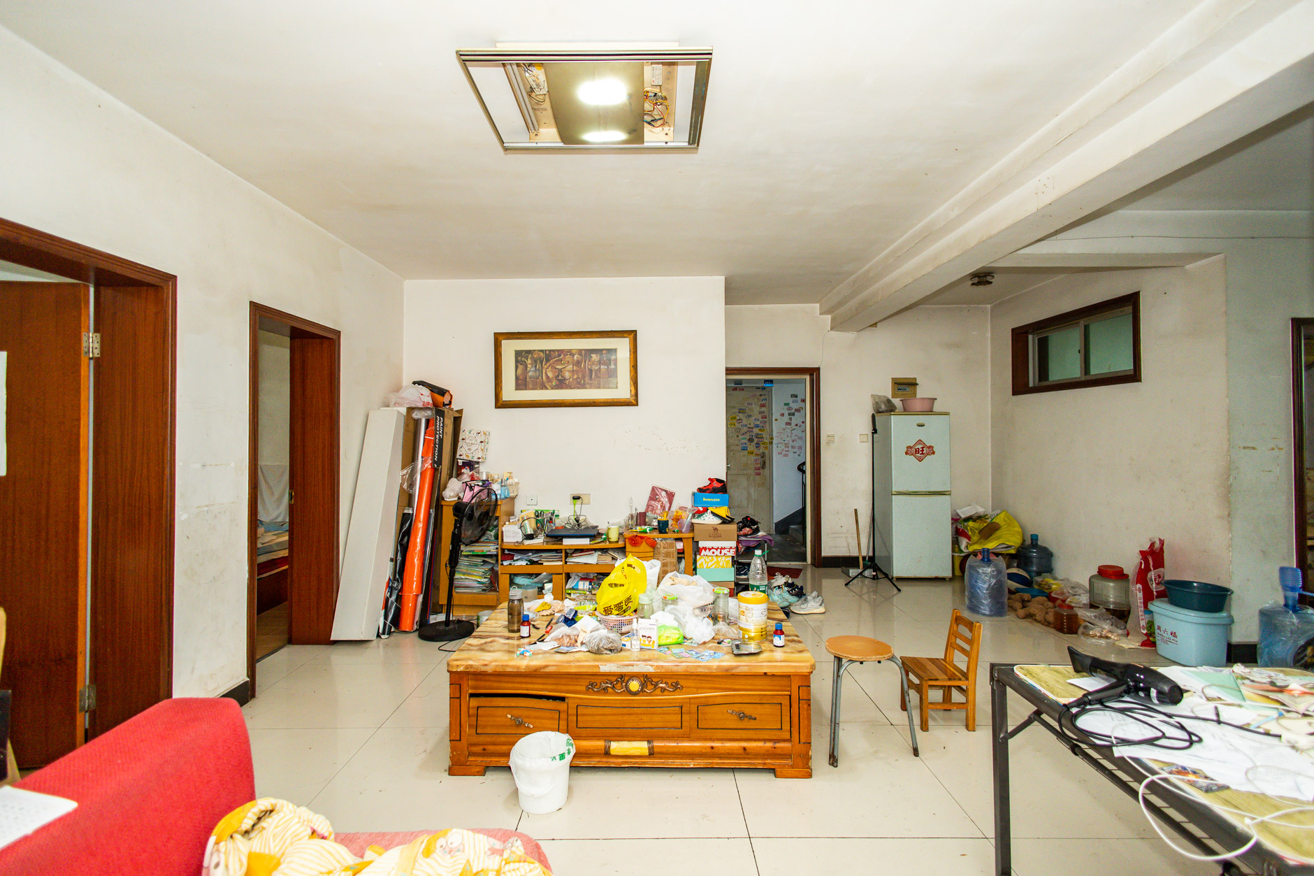 中南汽车世界  3室2厅1卫    39.8万 中南汽车世界  3室2厅1卫    39.8万客厅