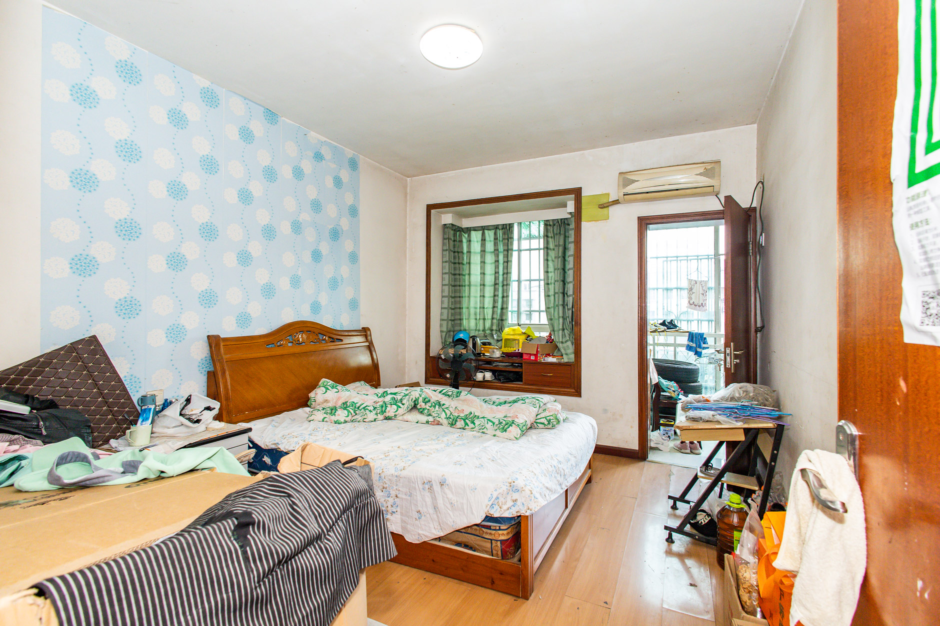 中南汽车世界  3室2厅1卫    39.8万 中南汽车世界  3室2厅1卫    39.8万卧室