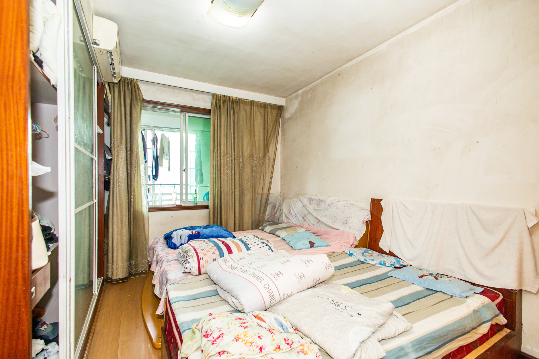 中南汽车世界  3室2厅1卫    39.8万 中南汽车世界  3室2厅1卫    39.8万卧室