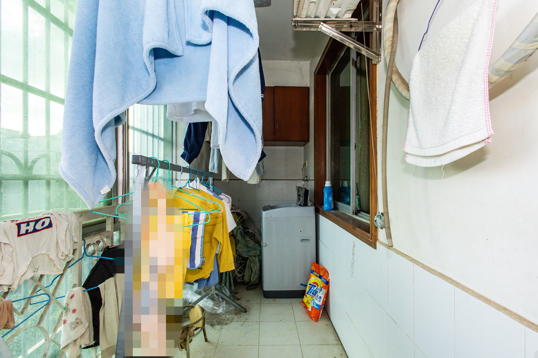 中南汽车世界  3室2厅1卫    39.8万 中南汽车世界  3室2厅1卫    39.8万阳台