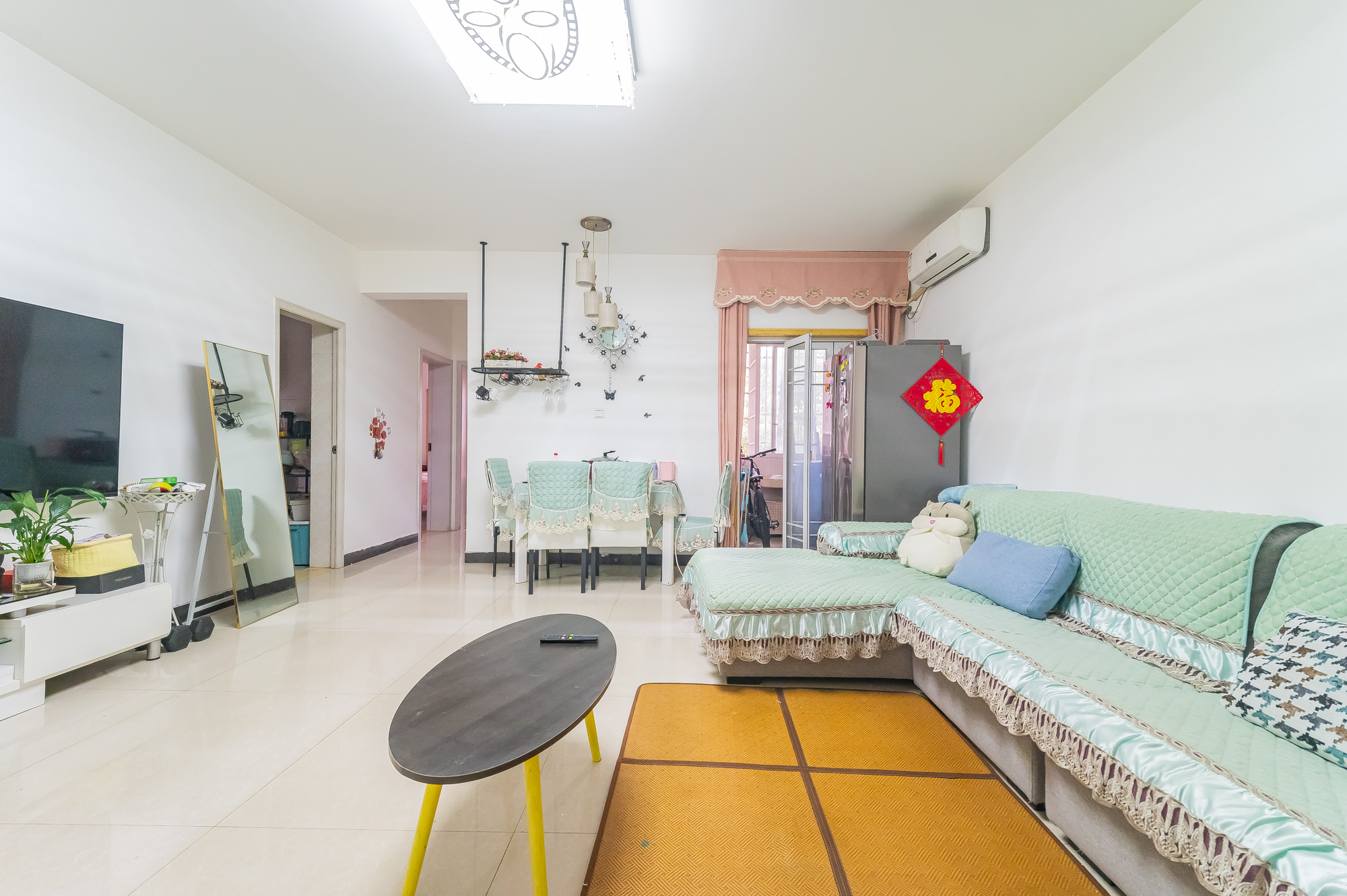 锦璨家园 3室2厅1卫 62.5万 锦璨家园 3室2厅1卫 62.5万客厅