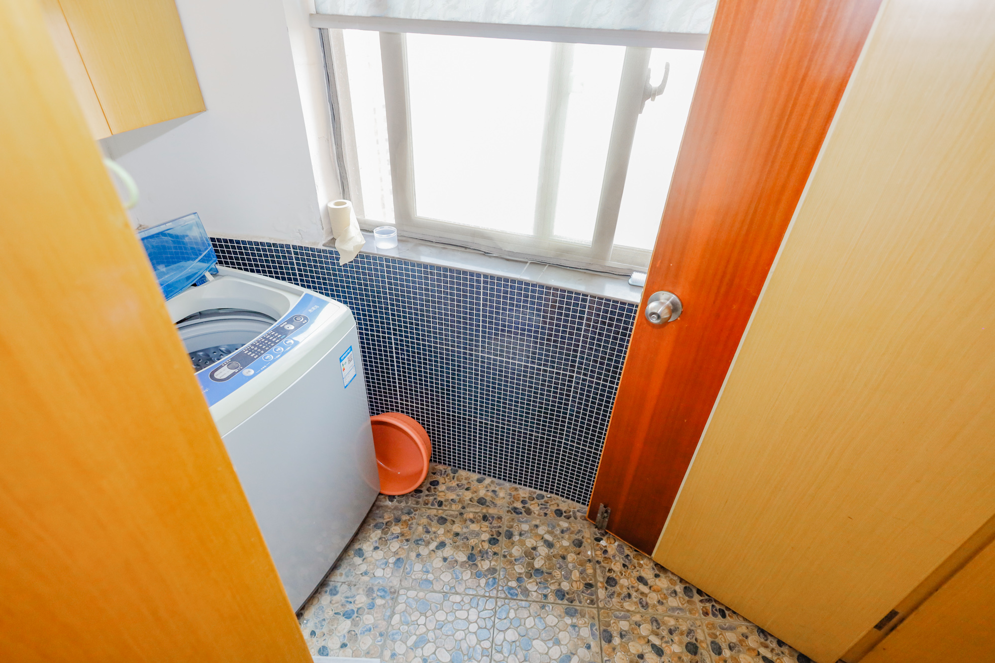 上海城小区  1室1厅1卫   37.80万其他