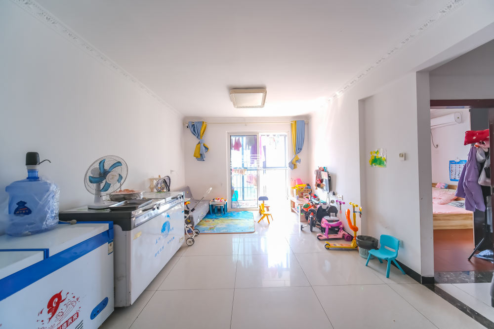 和悦城(蟠龙景苑) 3室2厅1厨1卫 72.90万