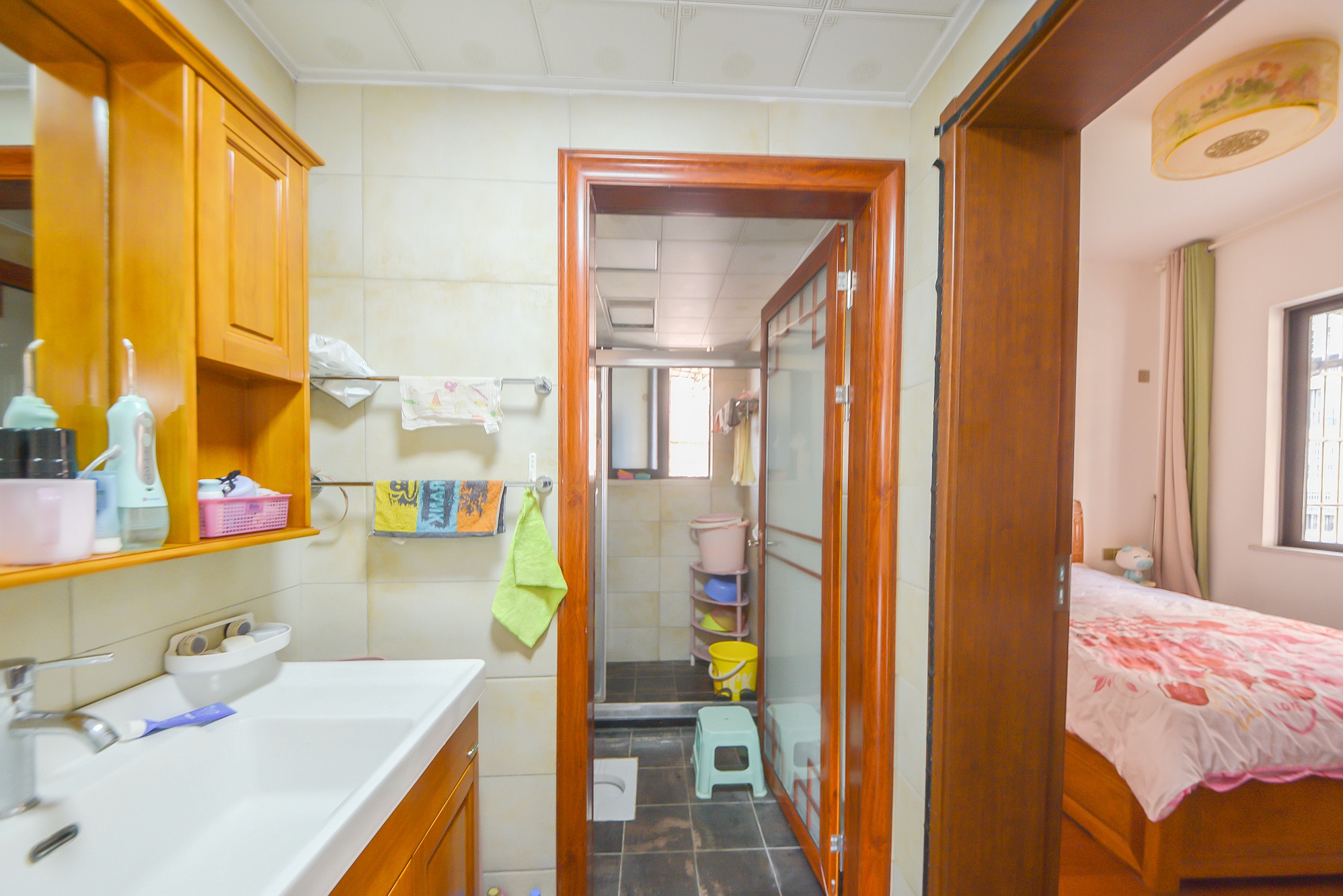 芒果天地(芒果雅苑)  4室2厅2卫    168.0万卫生间