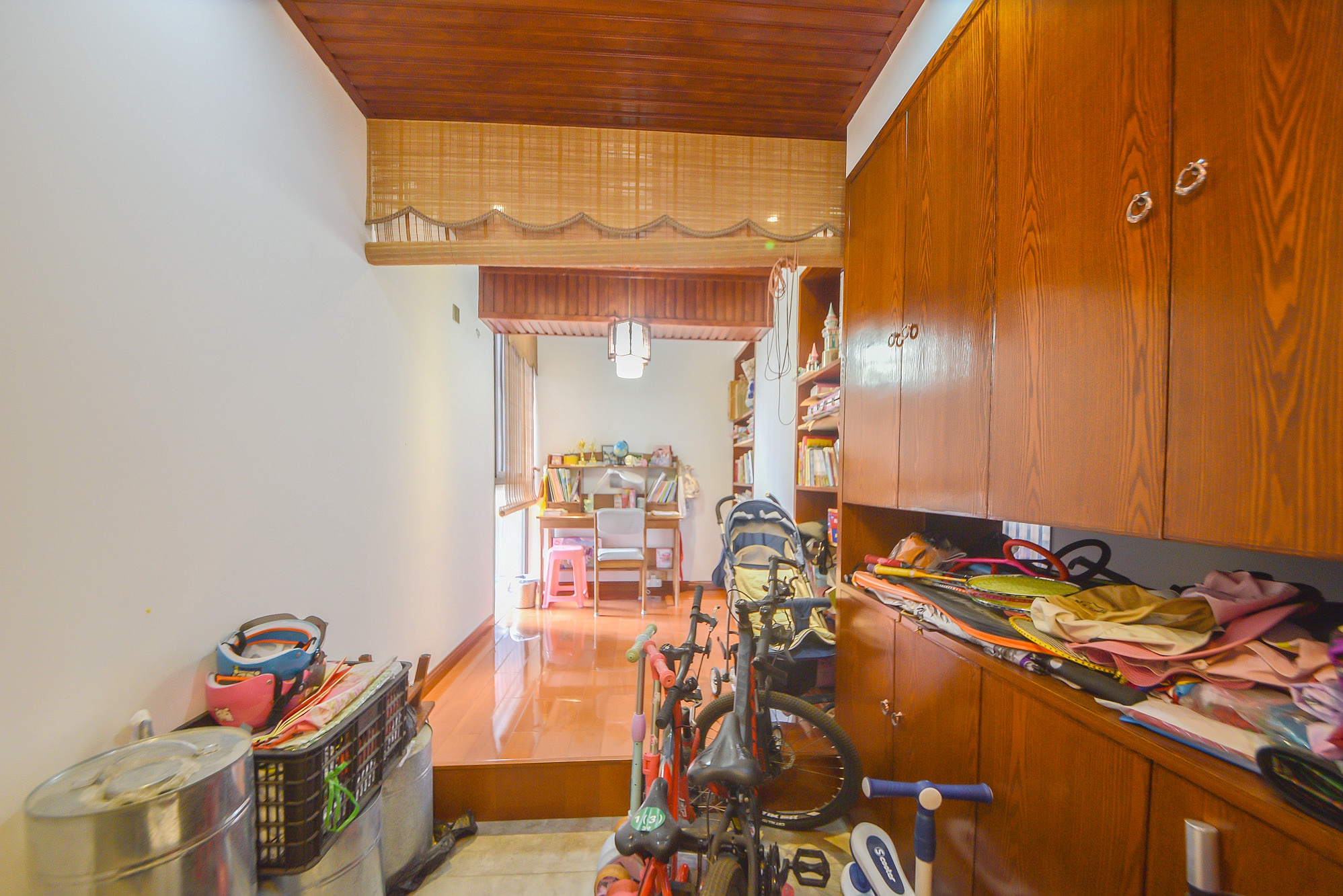 芒果天地(芒果雅苑)  4室2厅2卫    168.0万卧室