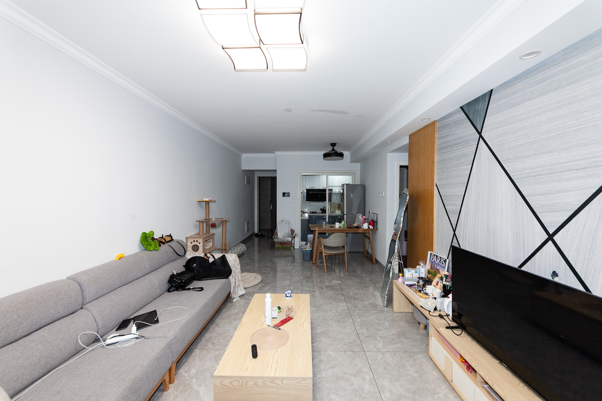 时代倾城三期 2室2厅1卫 91.8万 时代倾城三期 2室2厅1卫 91.8万客厅