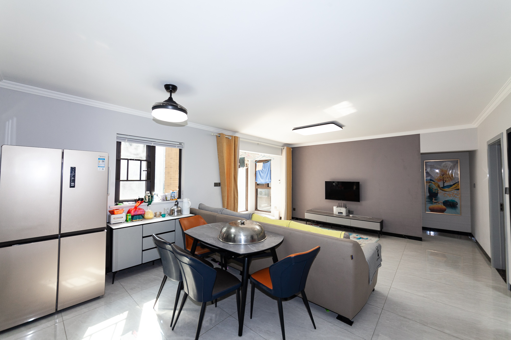 时代倾城五期 4室2厅2卫 129.0万 时代倾城五期 4室2厅2卫 129.0万客厅