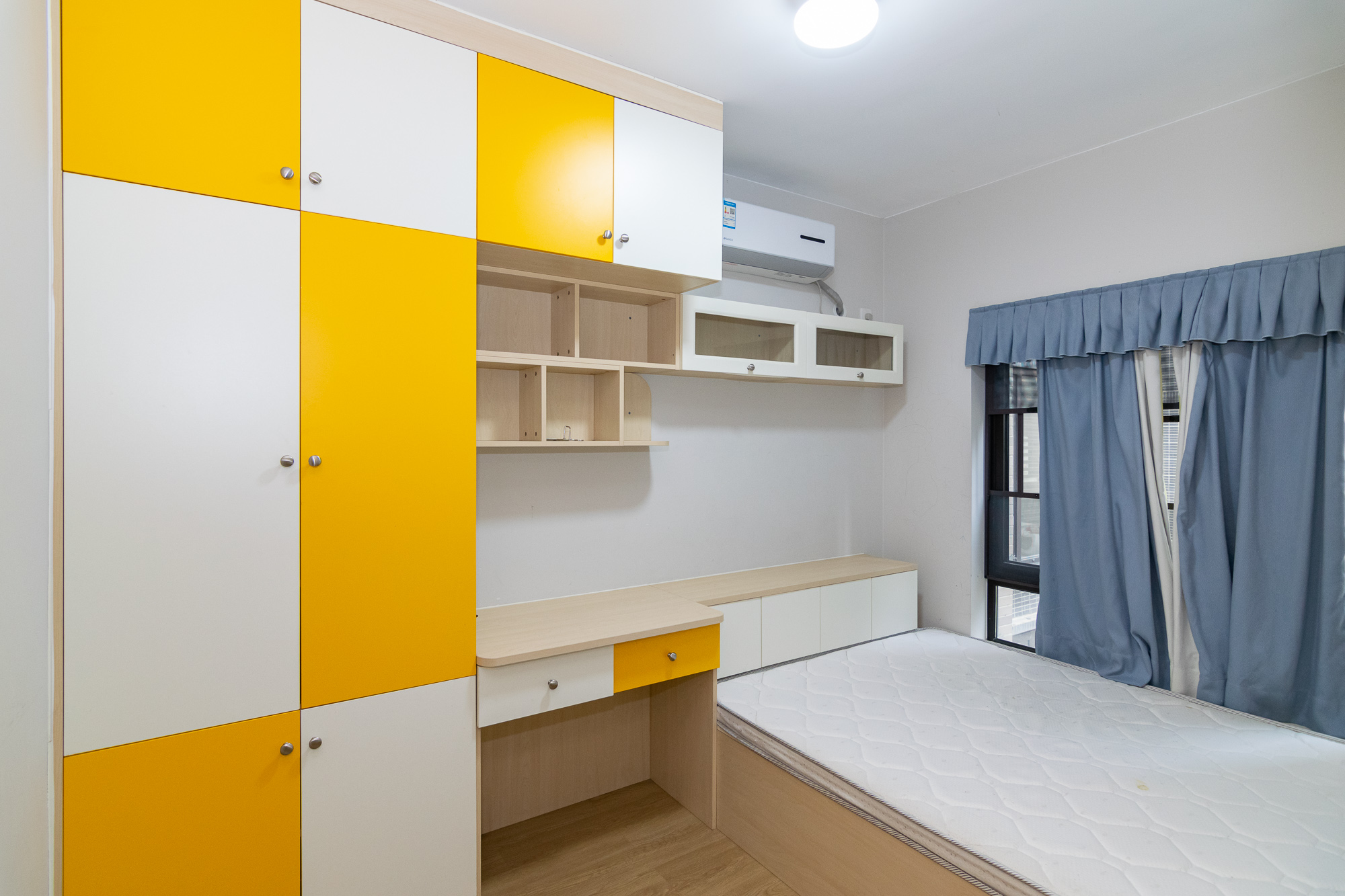 时代倾城三期 2室2厅1卫 80.0万 时代倾城三期 2室2厅1卫 80.0万卧室