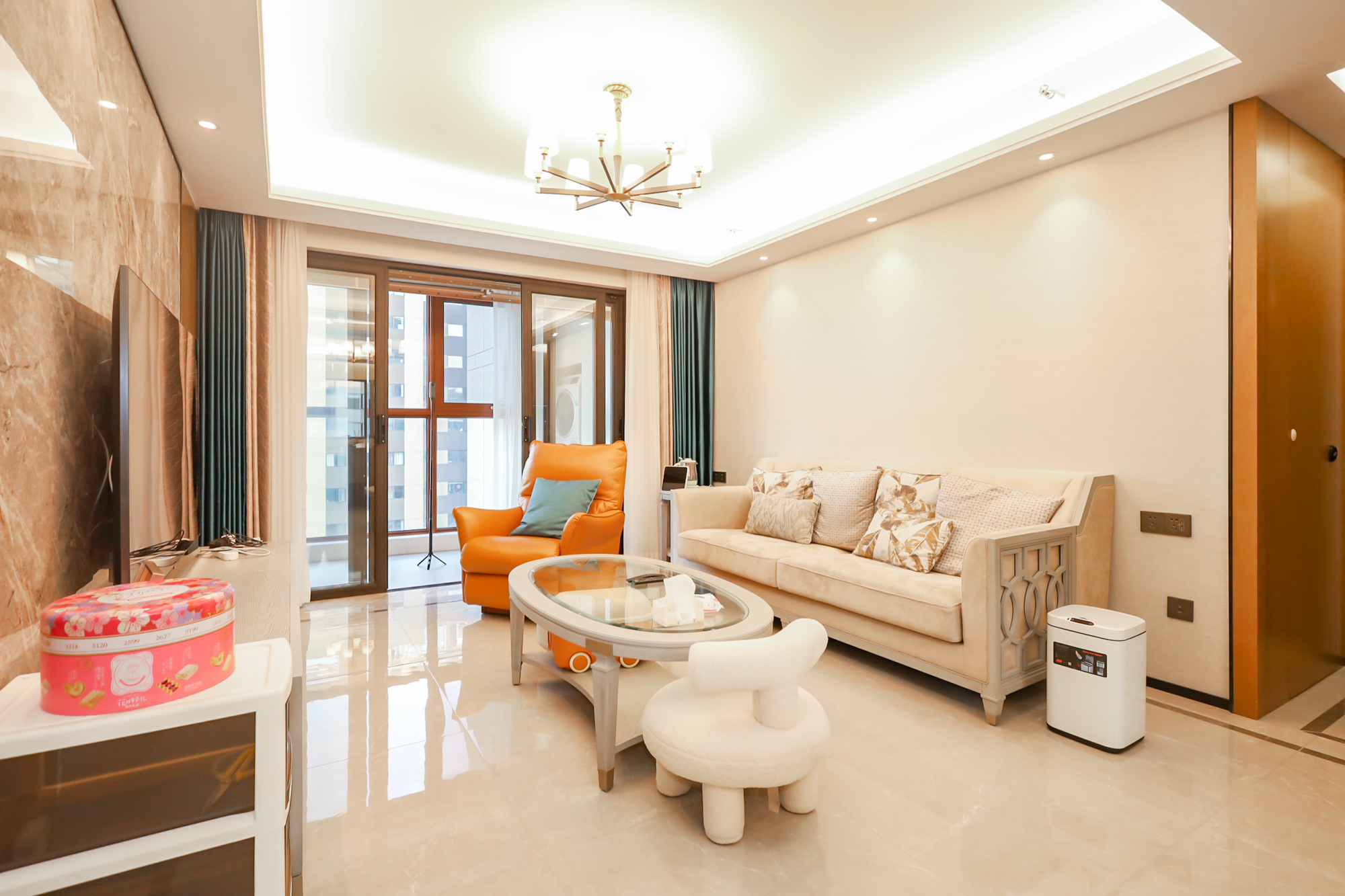 万科里金域国际  4室2厅2卫    318.0万其他