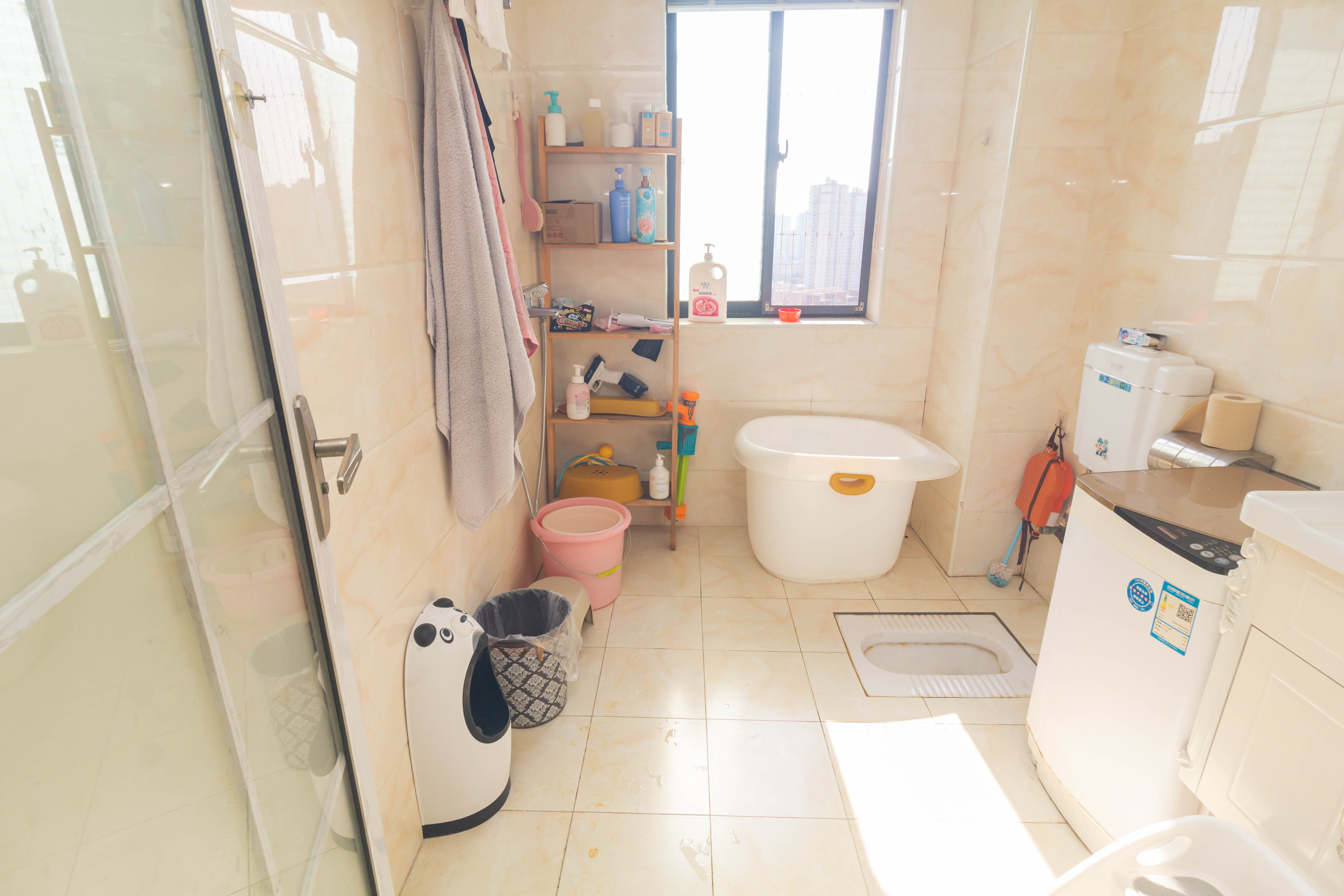 康桥长郡 4室2厅2卫 90.0万 康桥长郡 4室2厅2卫 90.0万卫生间