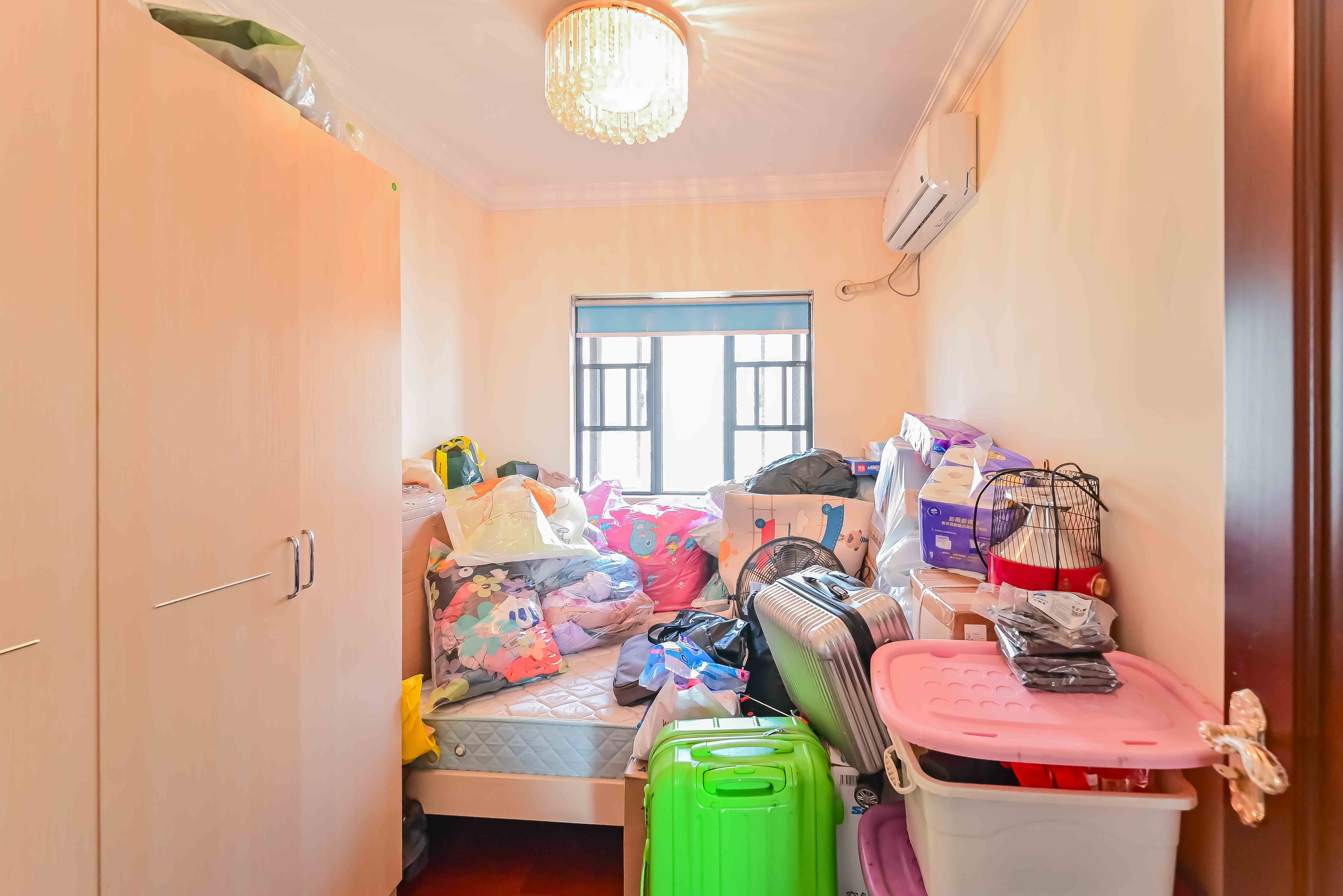 恒大国际广场  3室2厅1卫    135.0万其他