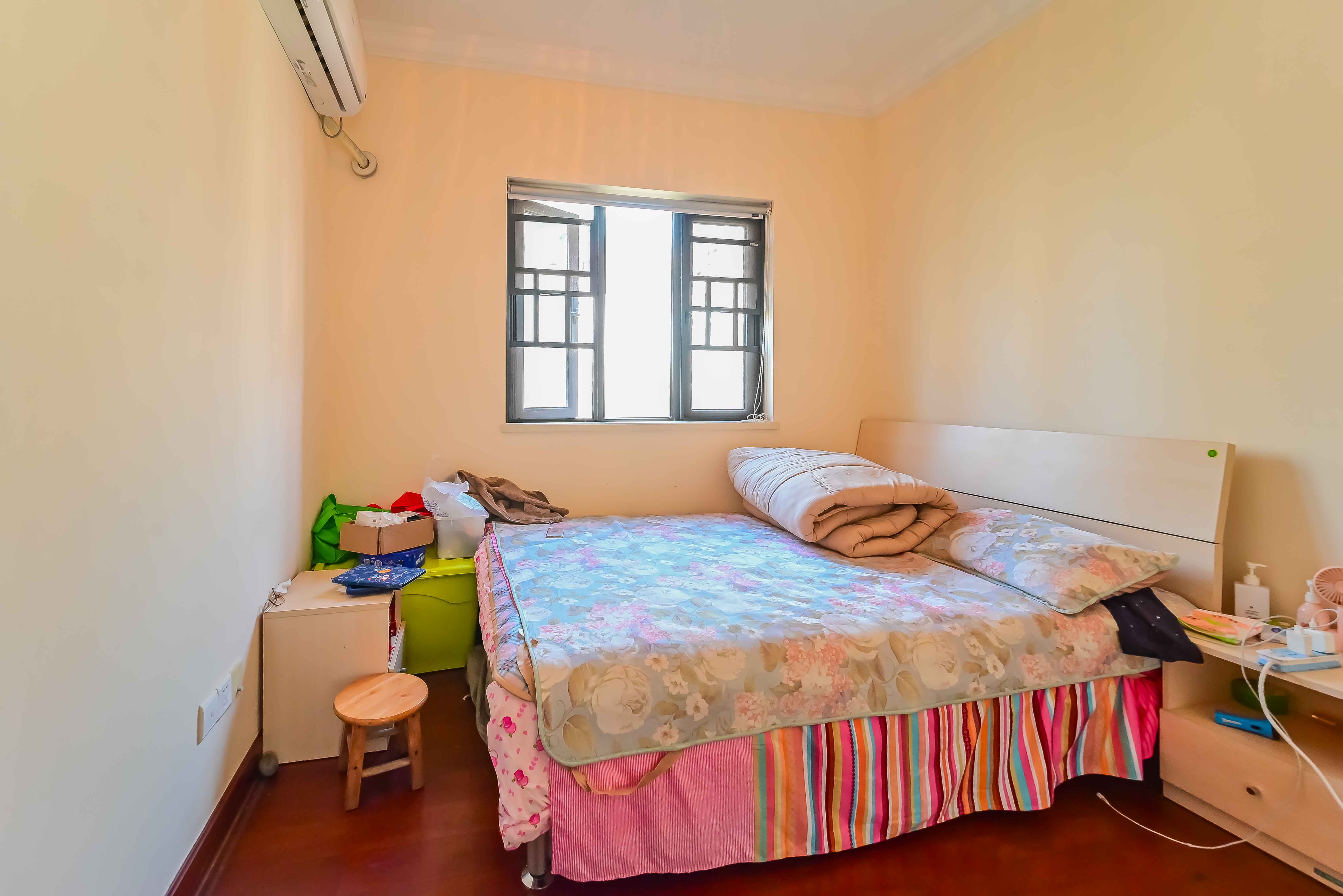 恒大国际广场  3室2厅1卫    135.0万其他