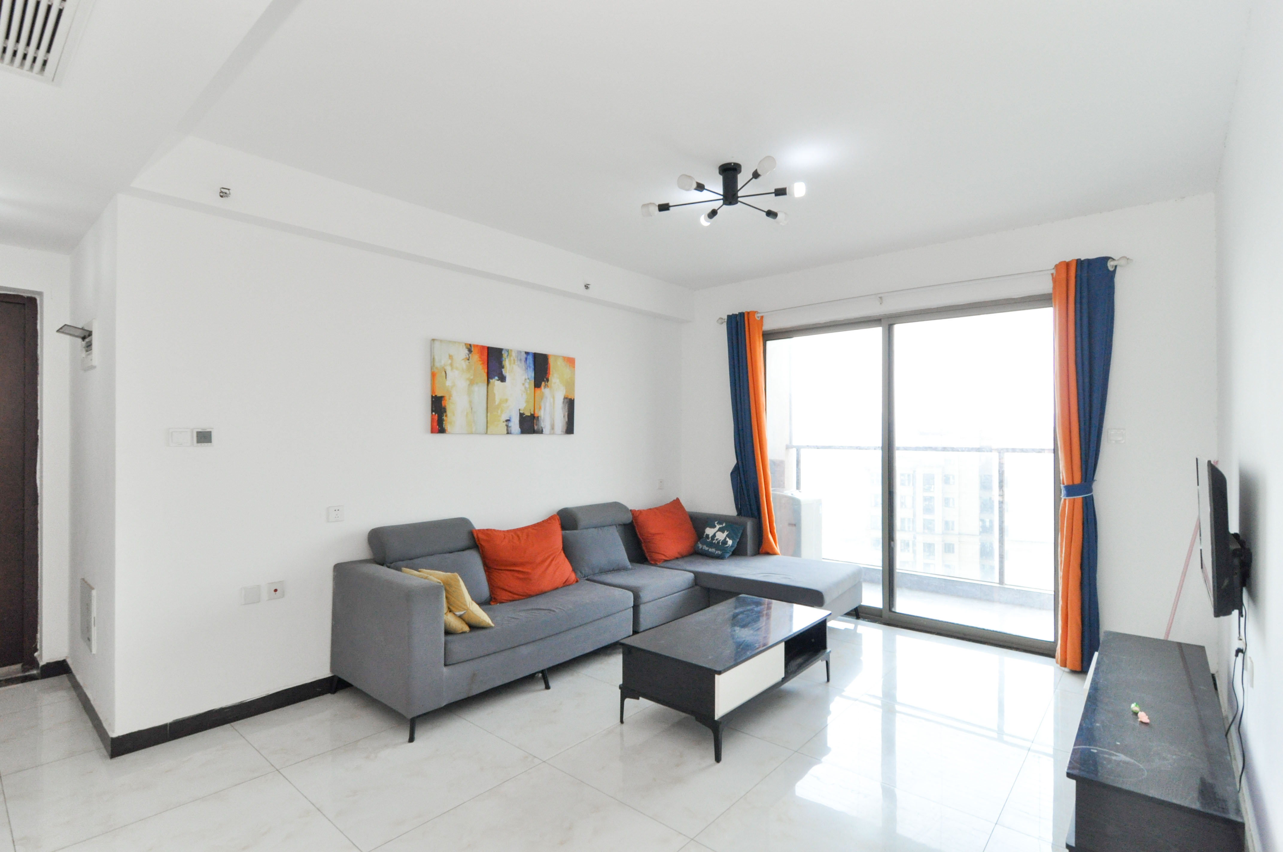 梅溪湖金茂湾  4室2厅2卫    180.0万 梅溪湖金茂湾  4室2厅2卫    180.0万客厅