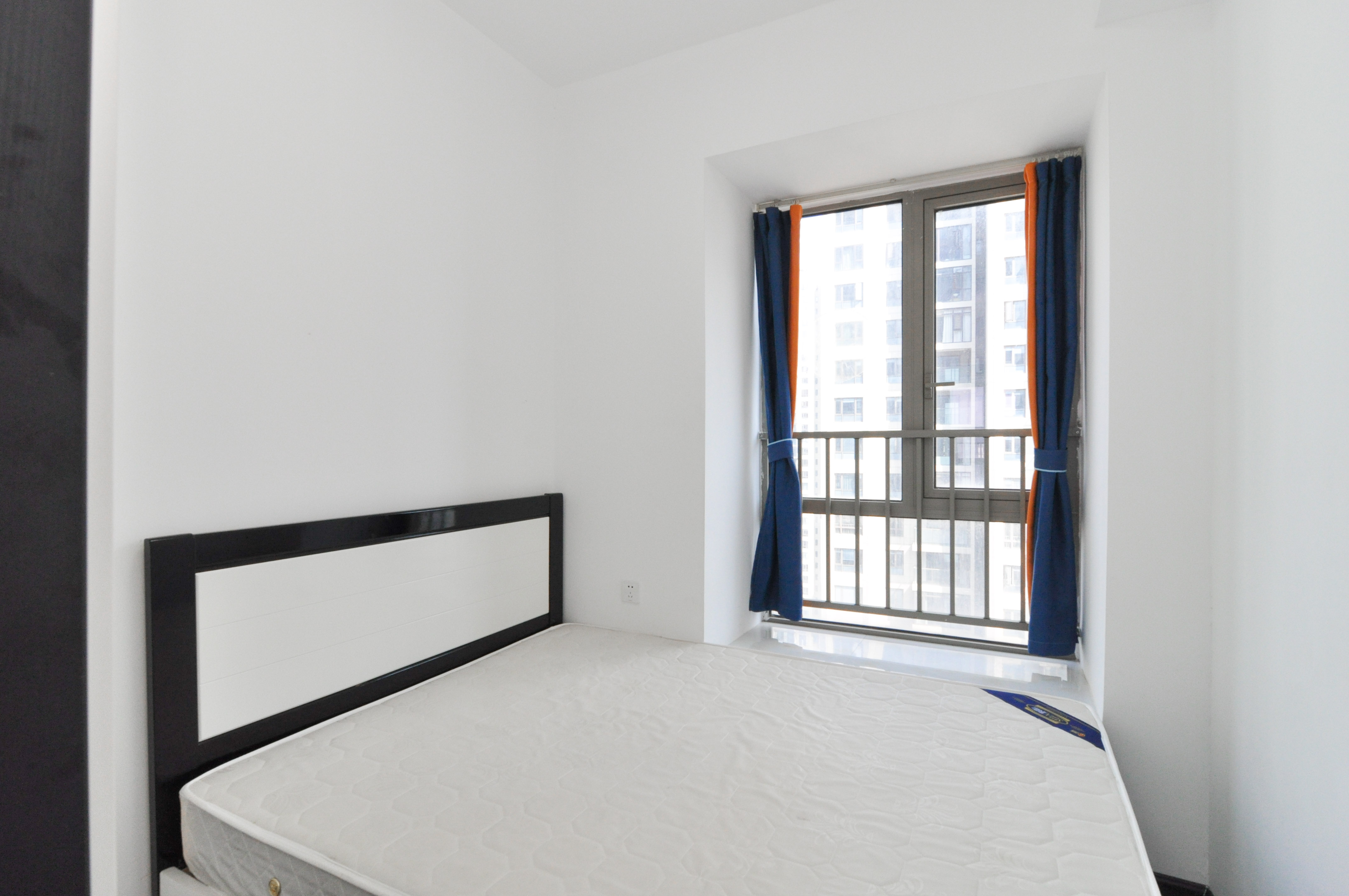 梅溪湖金茂湾  4室2厅2卫    180.0万 梅溪湖金茂湾  4室2厅2卫    180.0万其他