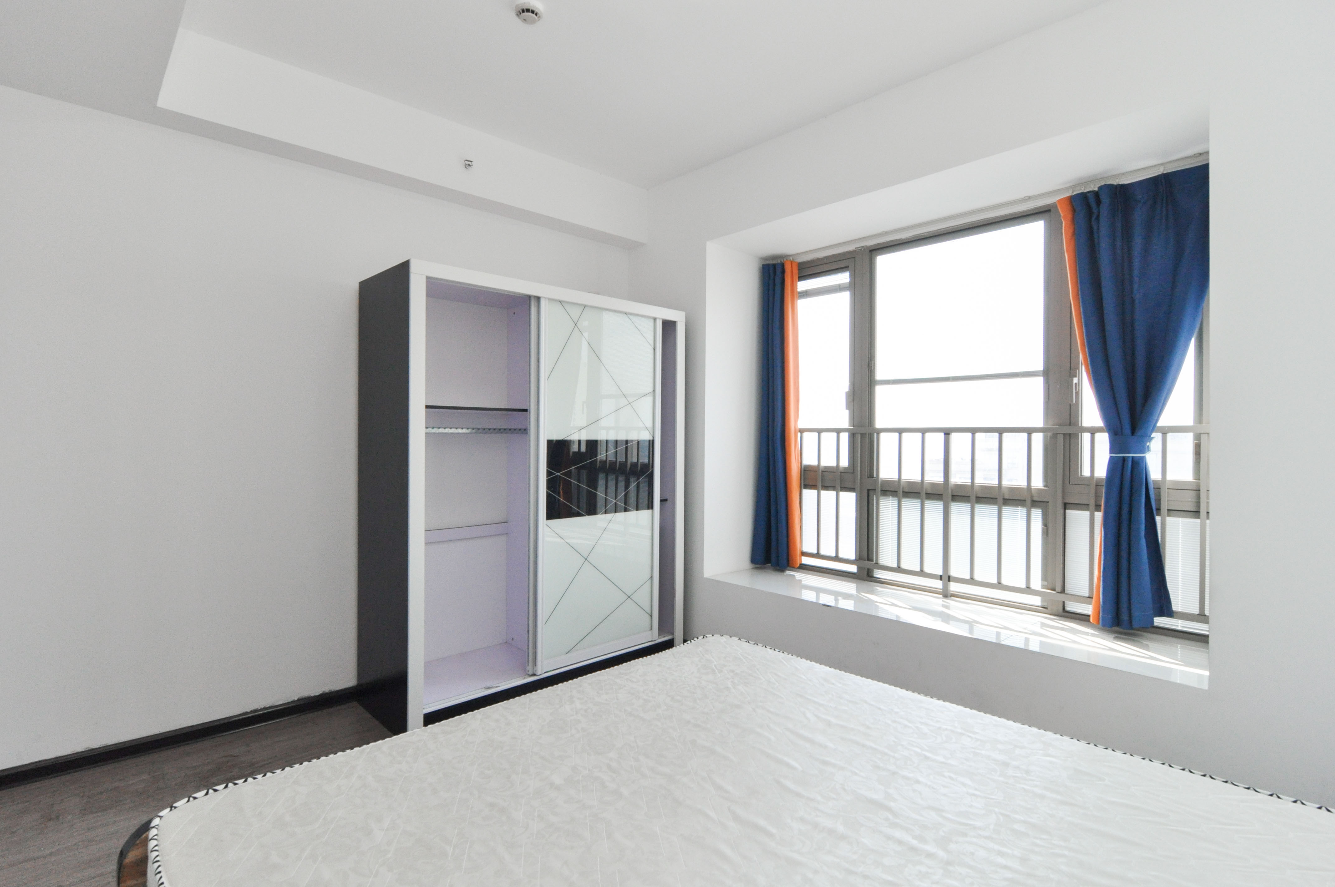 梅溪湖金茂湾  4室2厅2卫    180.0万 梅溪湖金茂湾  4室2厅2卫    180.0万其他