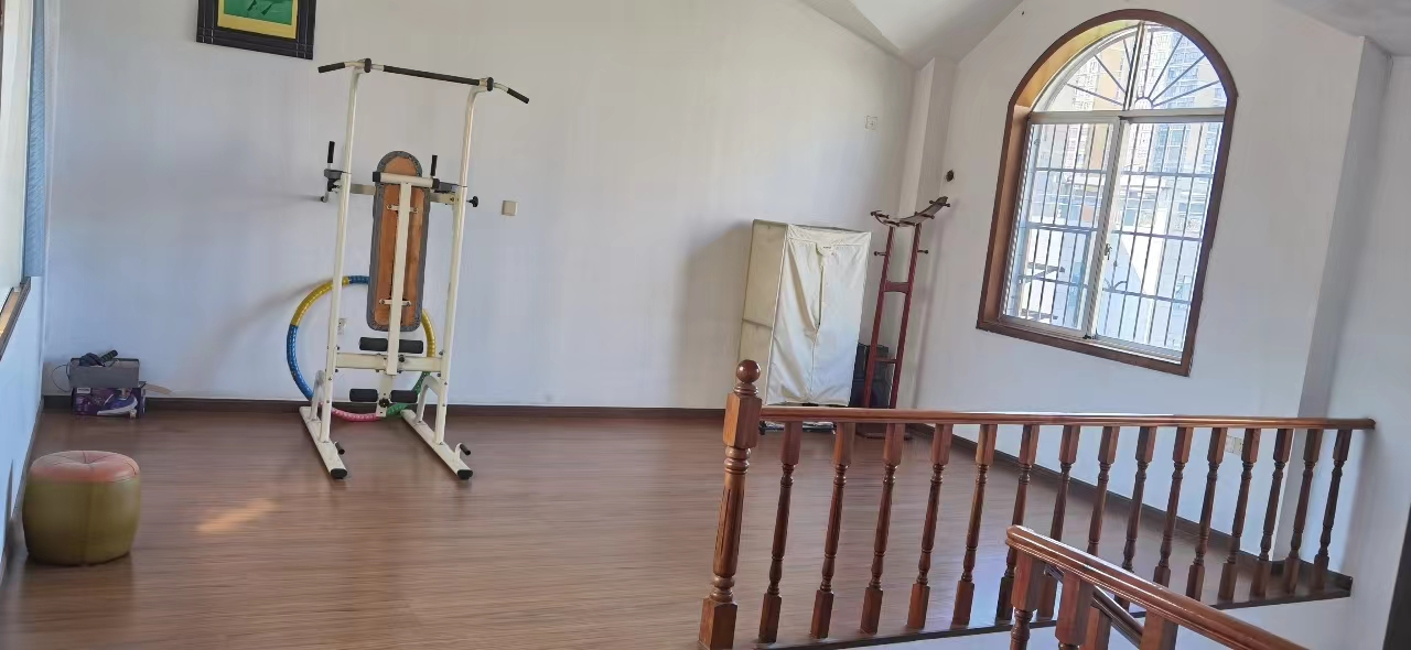 天台小区 4室2厅2卫 56.50万 天台小区 4室2厅2卫 56.50万室内图