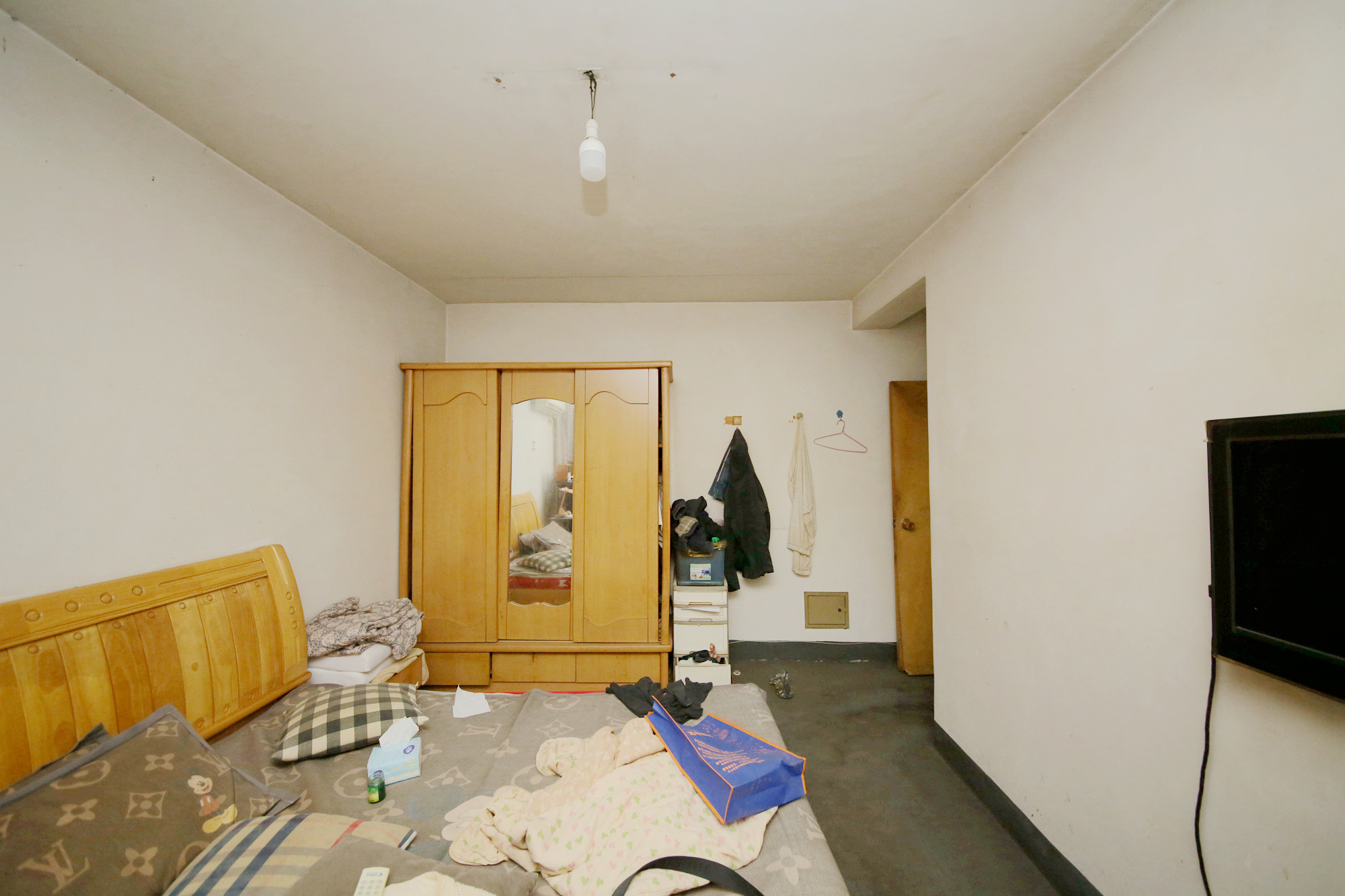 安泰新村  3室2厅1卫   64.80万其他