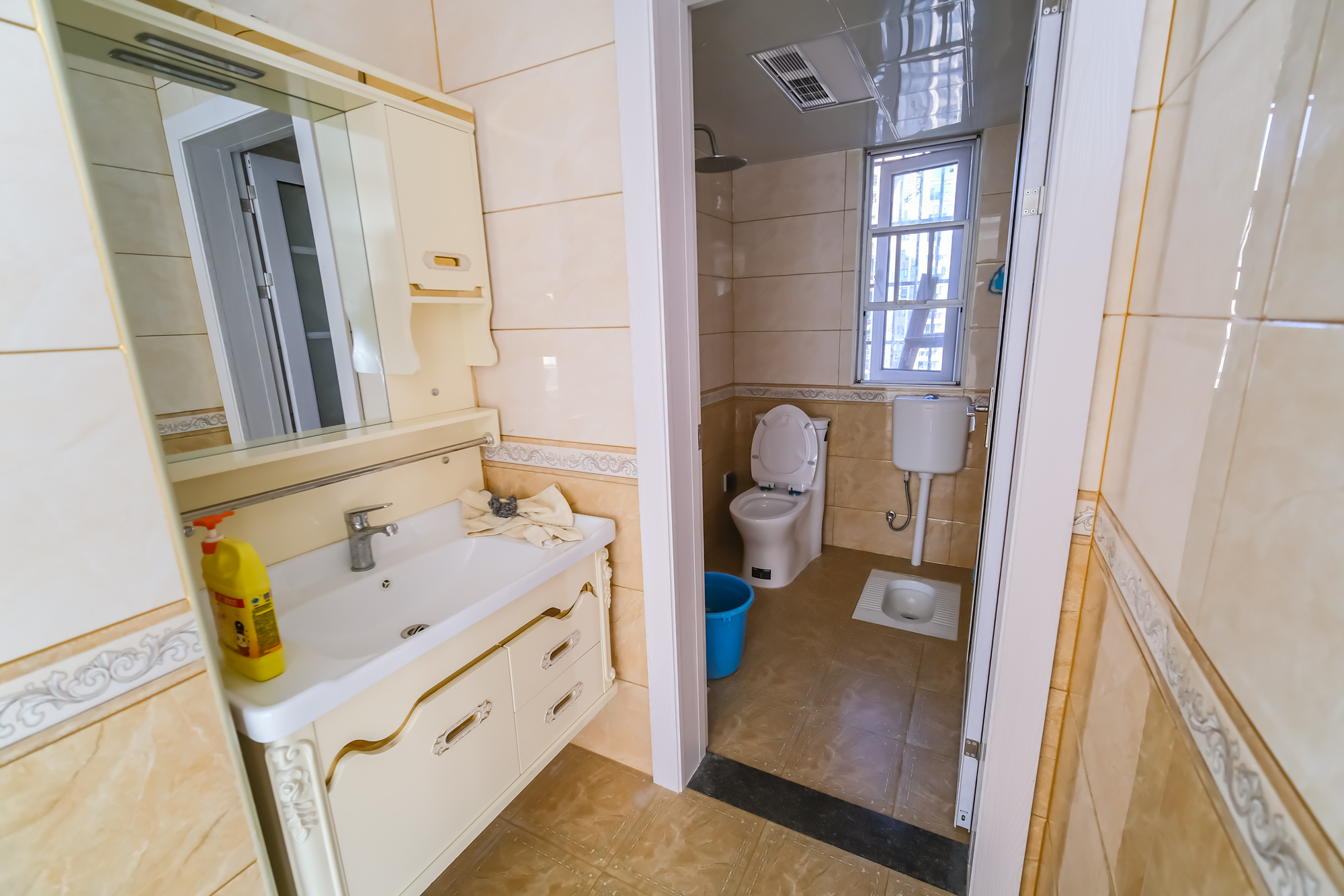 荣盛花语城  3室2厅1卫    96.8万卫生间