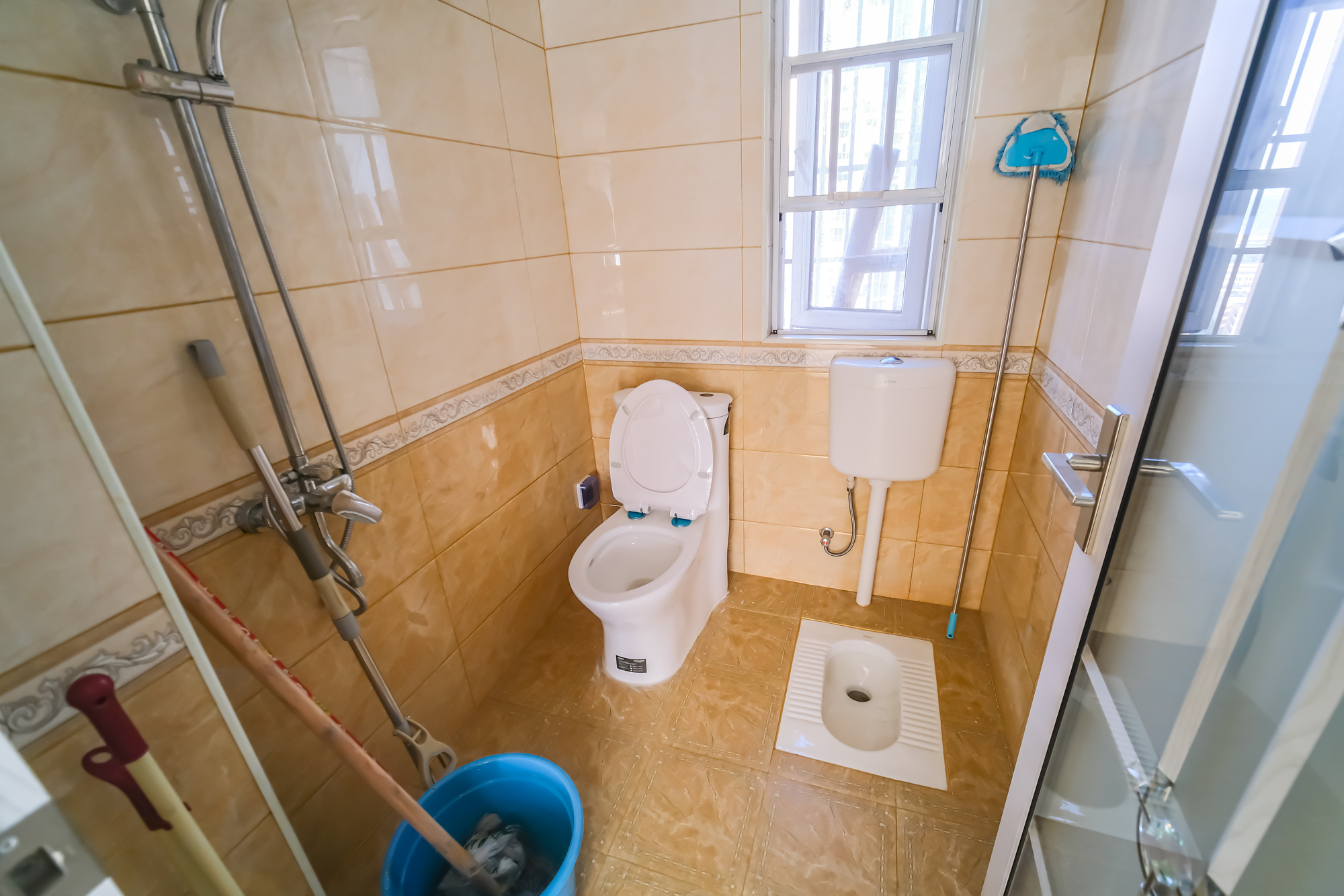 荣盛花语城  3室2厅1卫    96.8万卫生间