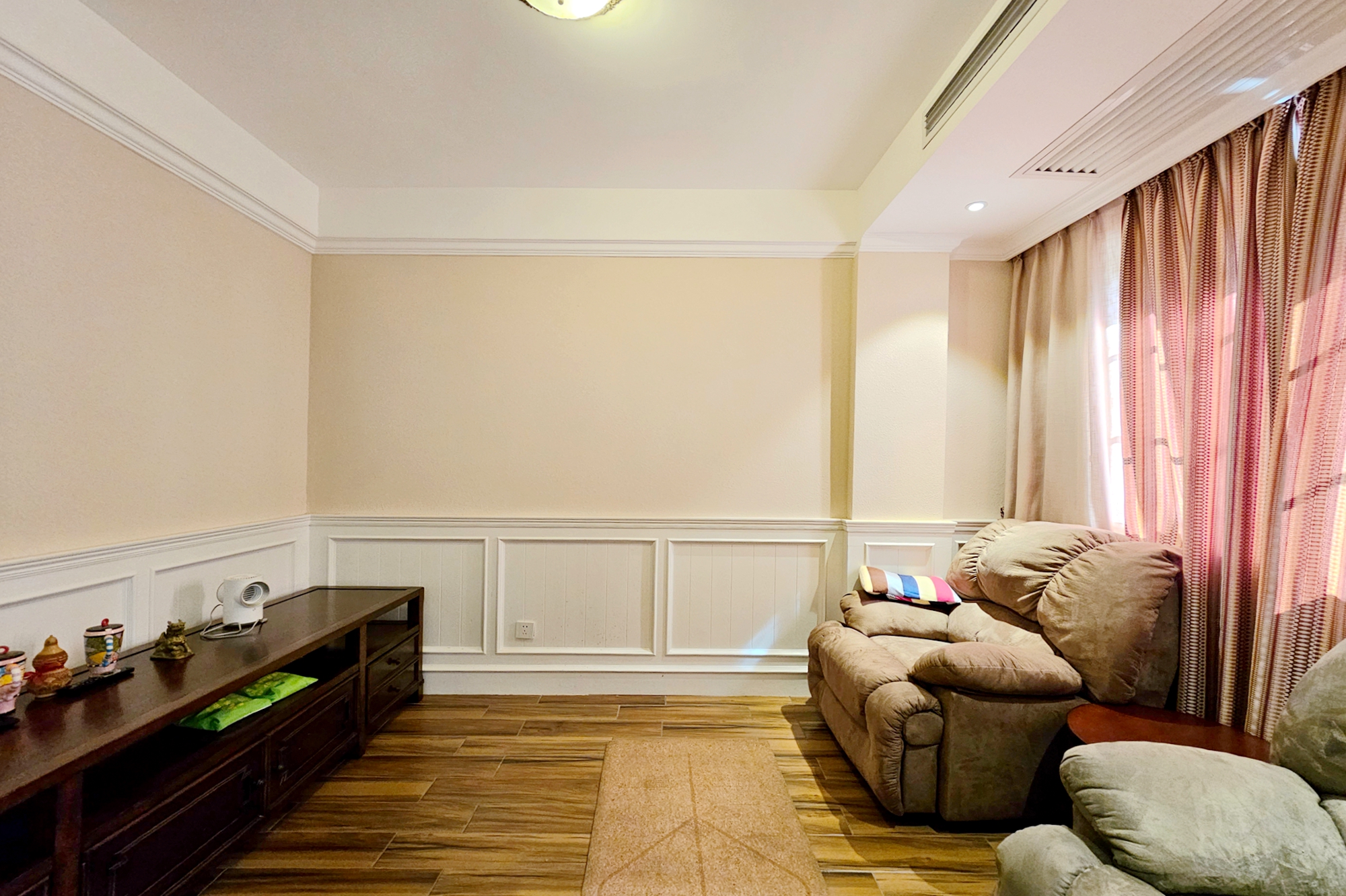 融科檀香山(融科紫檀、香山国际) 4室2厅2卫 365.0万 融科檀香山(融科紫檀、香山国际) 4室2厅2卫 365.0万其他