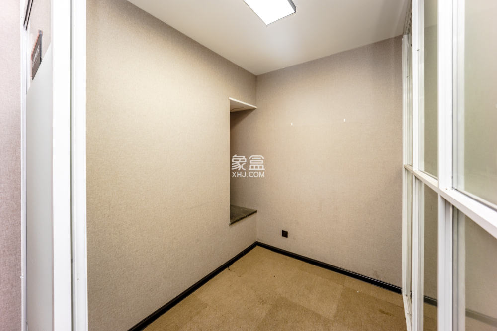興威名城  3室2廳1衛(wèi)   85.00萬