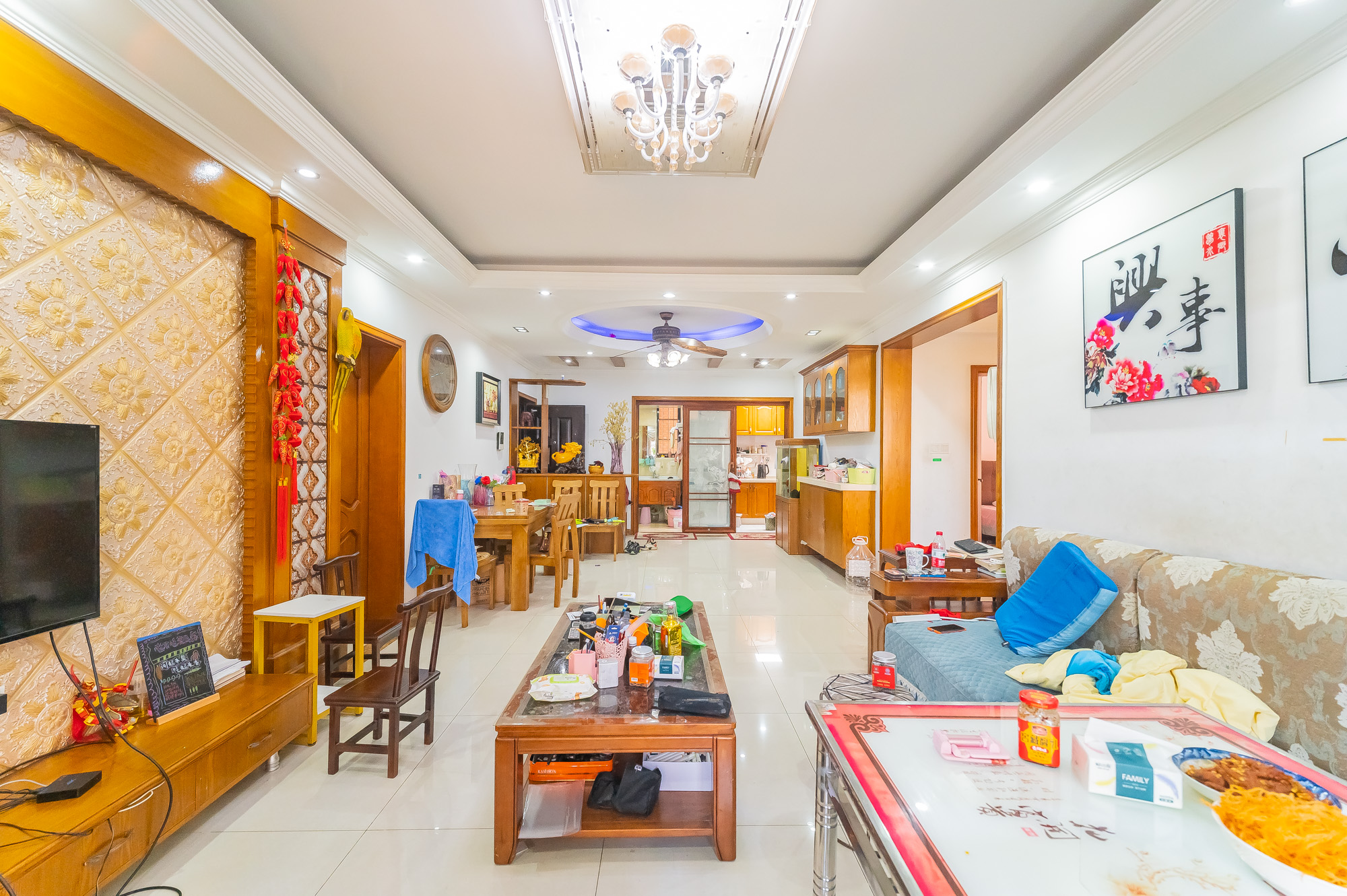 圆梦康乐城  4室2厅1卫    98.8万 圆梦康乐城  4室2厅1卫    98.8万客厅