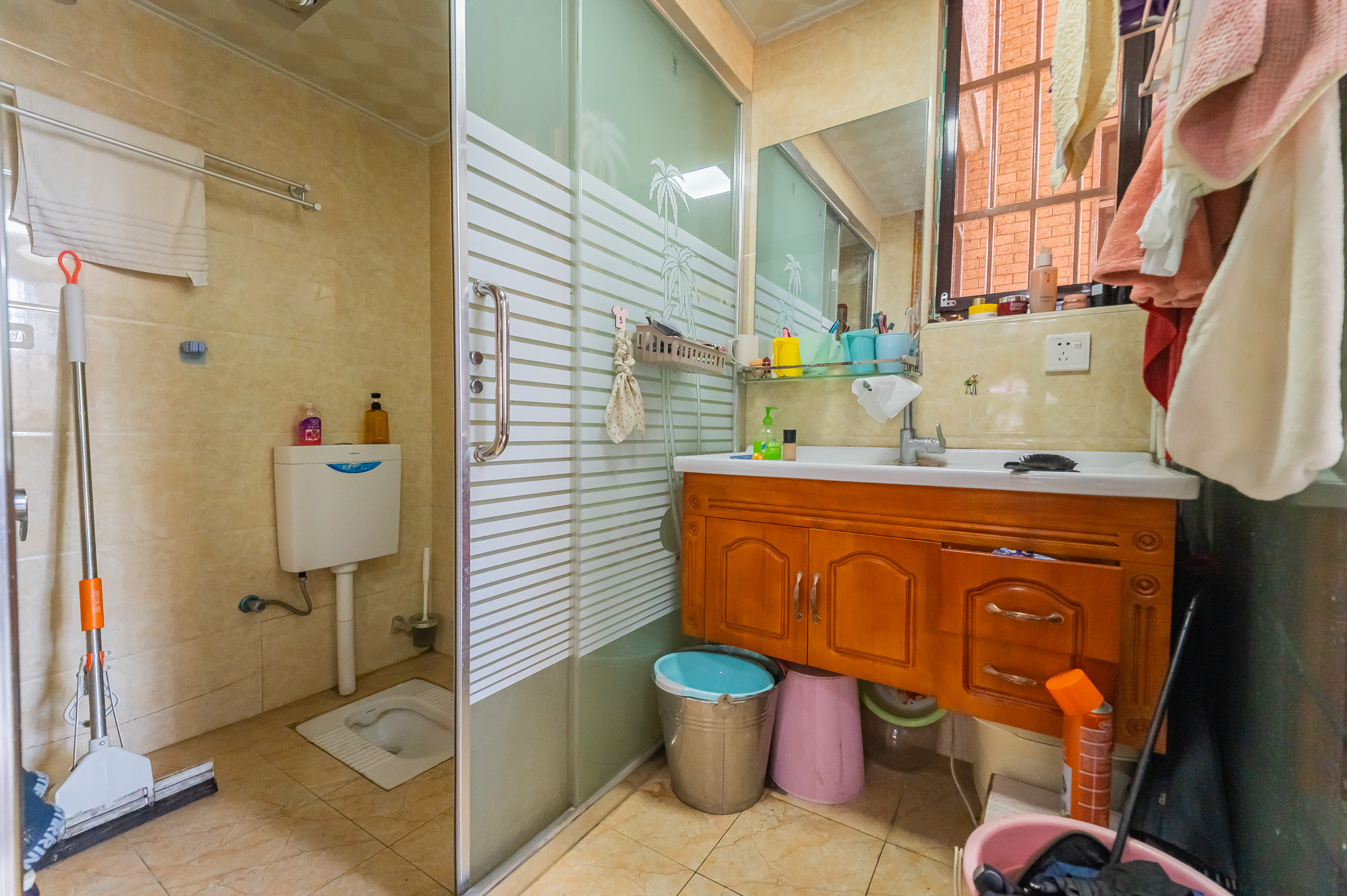 圆梦康乐城  4室2厅1卫    98.8万 圆梦康乐城  4室2厅1卫    98.8万卫生间