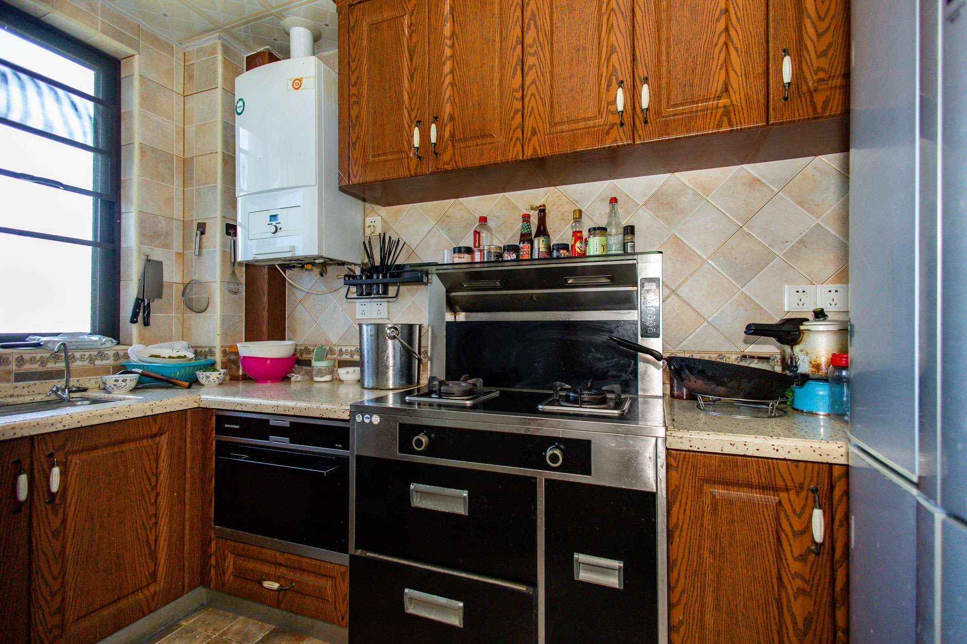 国泰九龙湾 4室2厅2卫 150.0万 国泰九龙湾 4室2厅2卫 150.0万厨房