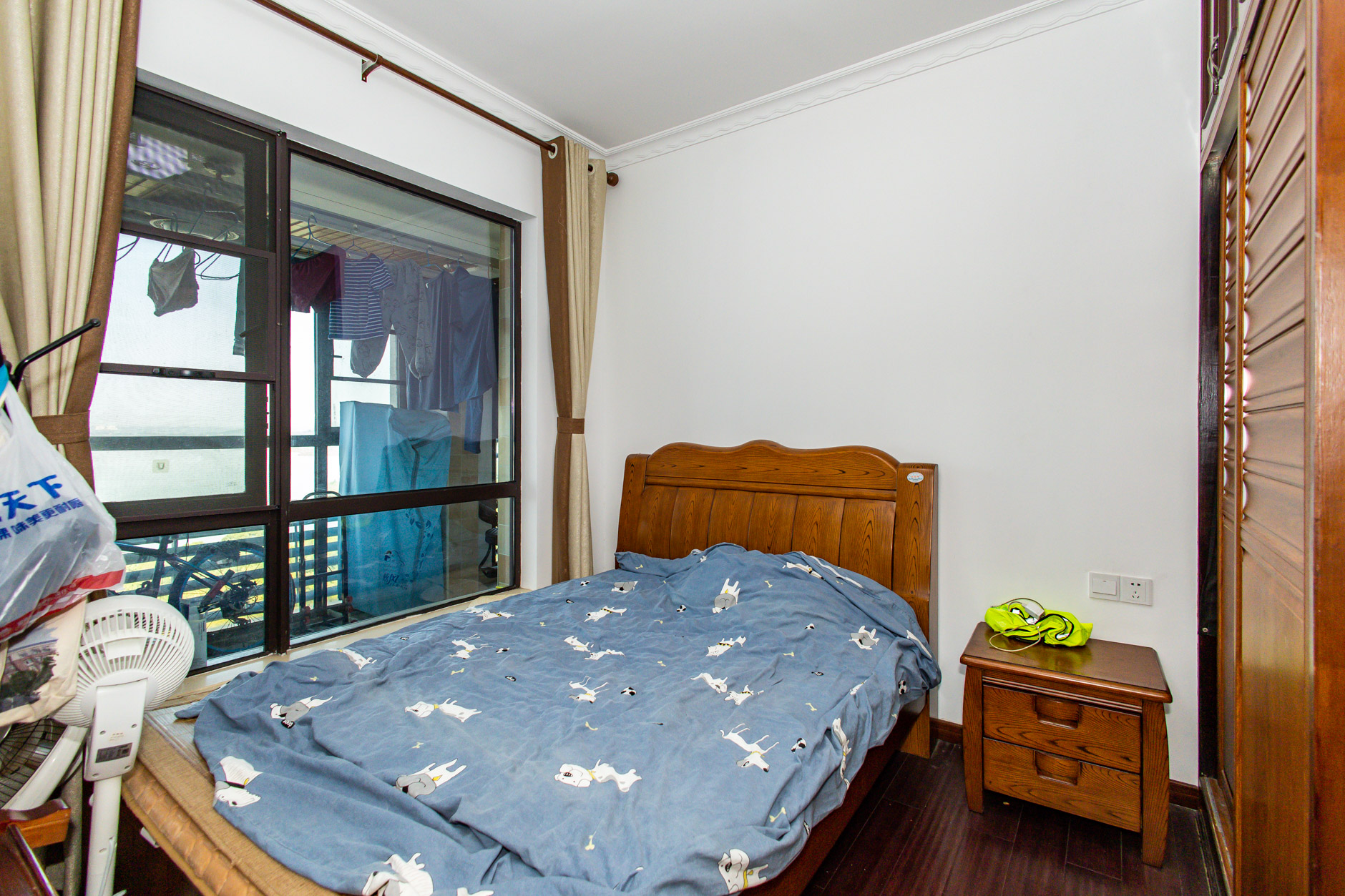 国泰九龙湾 4室2厅2卫 150.0万 国泰九龙湾 4室2厅2卫 150.0万卧室