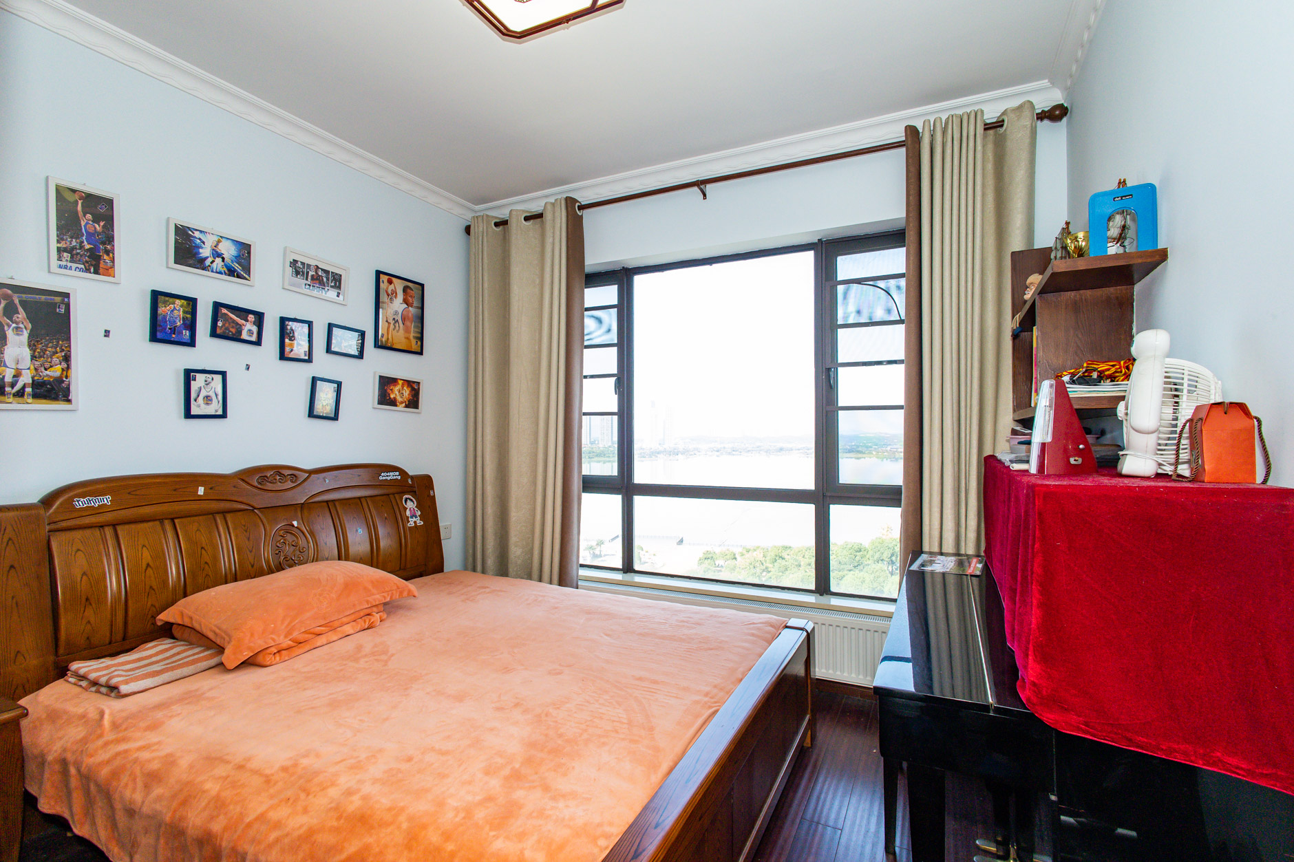 国泰九龙湾 4室2厅2卫 150.0万 国泰九龙湾 4室2厅2卫 150.0万卧室