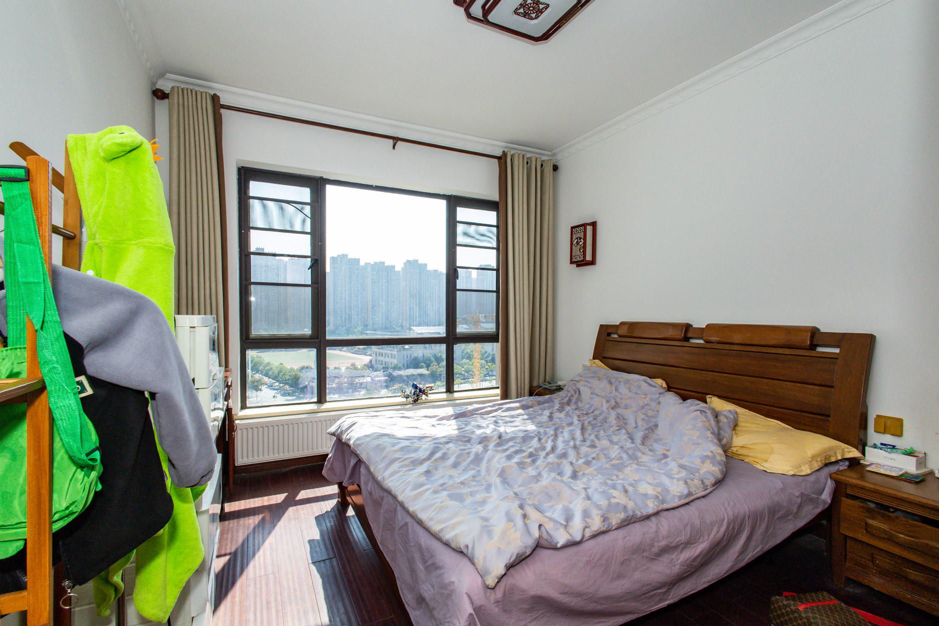 国泰九龙湾 4室2厅2卫 150.0万 国泰九龙湾 4室2厅2卫 150.0万卧室